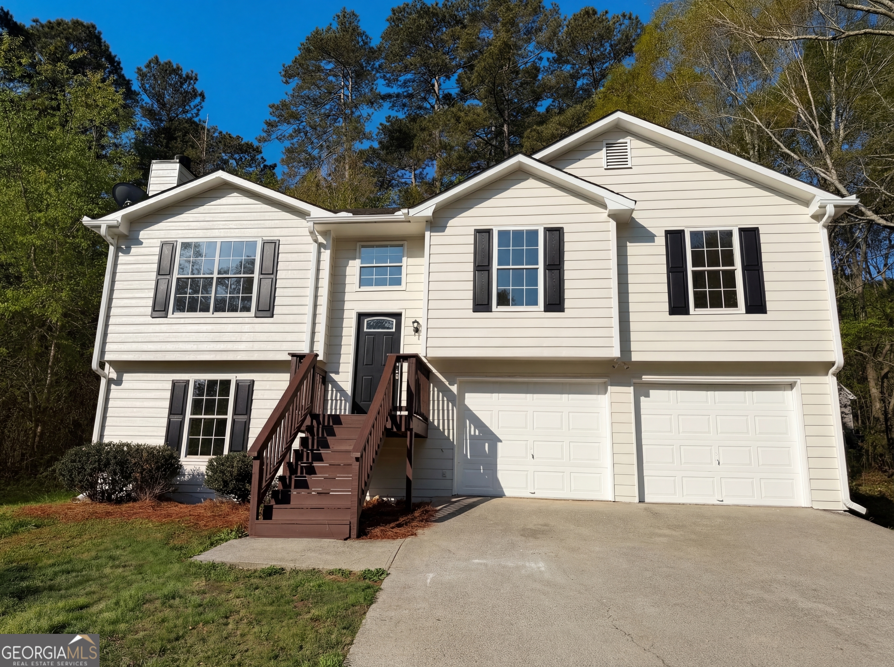 416 Busby Lane Property Photo 1