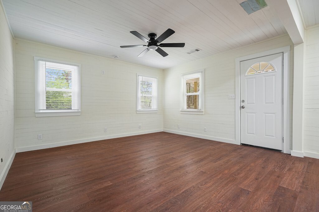 414 Wayside Lane Property Photo 13