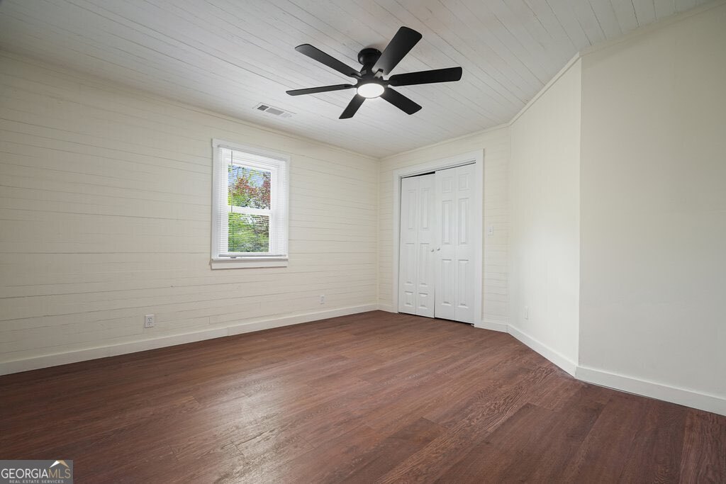 414 Wayside Lane Property Photo 25