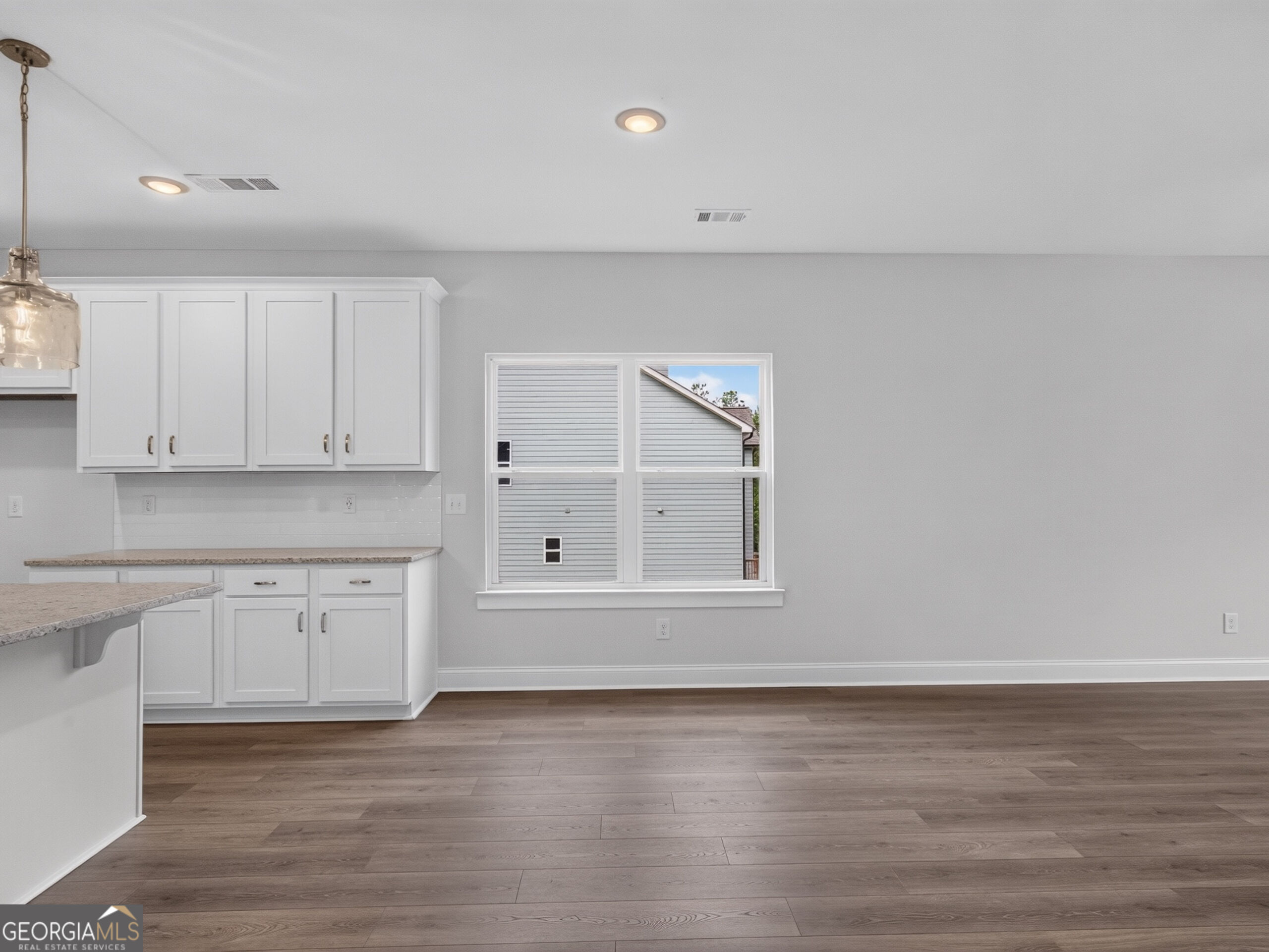 497 Principal Meridian Drive Property Photo 19