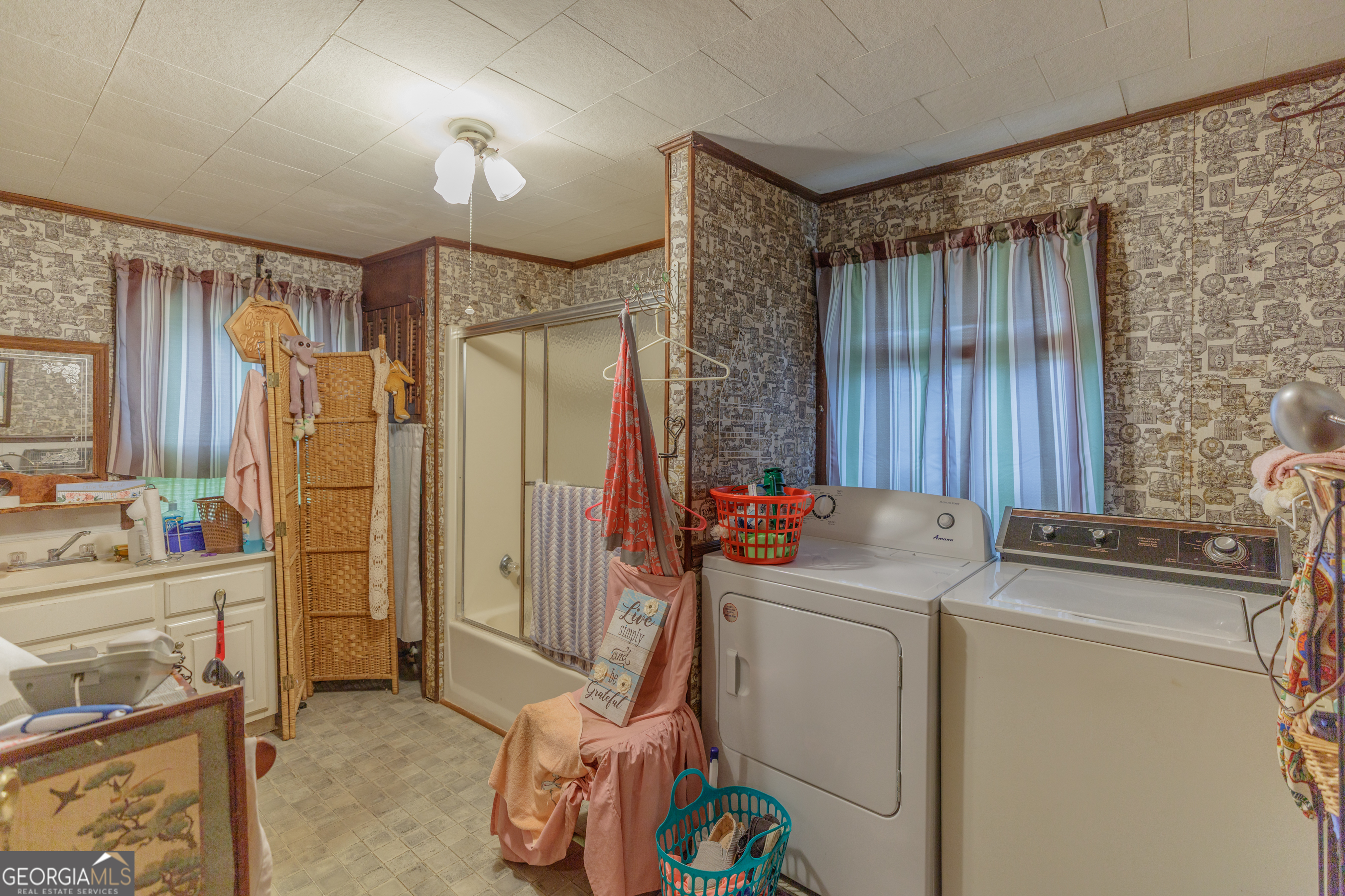 3063 7th Avenue Property Photo 25