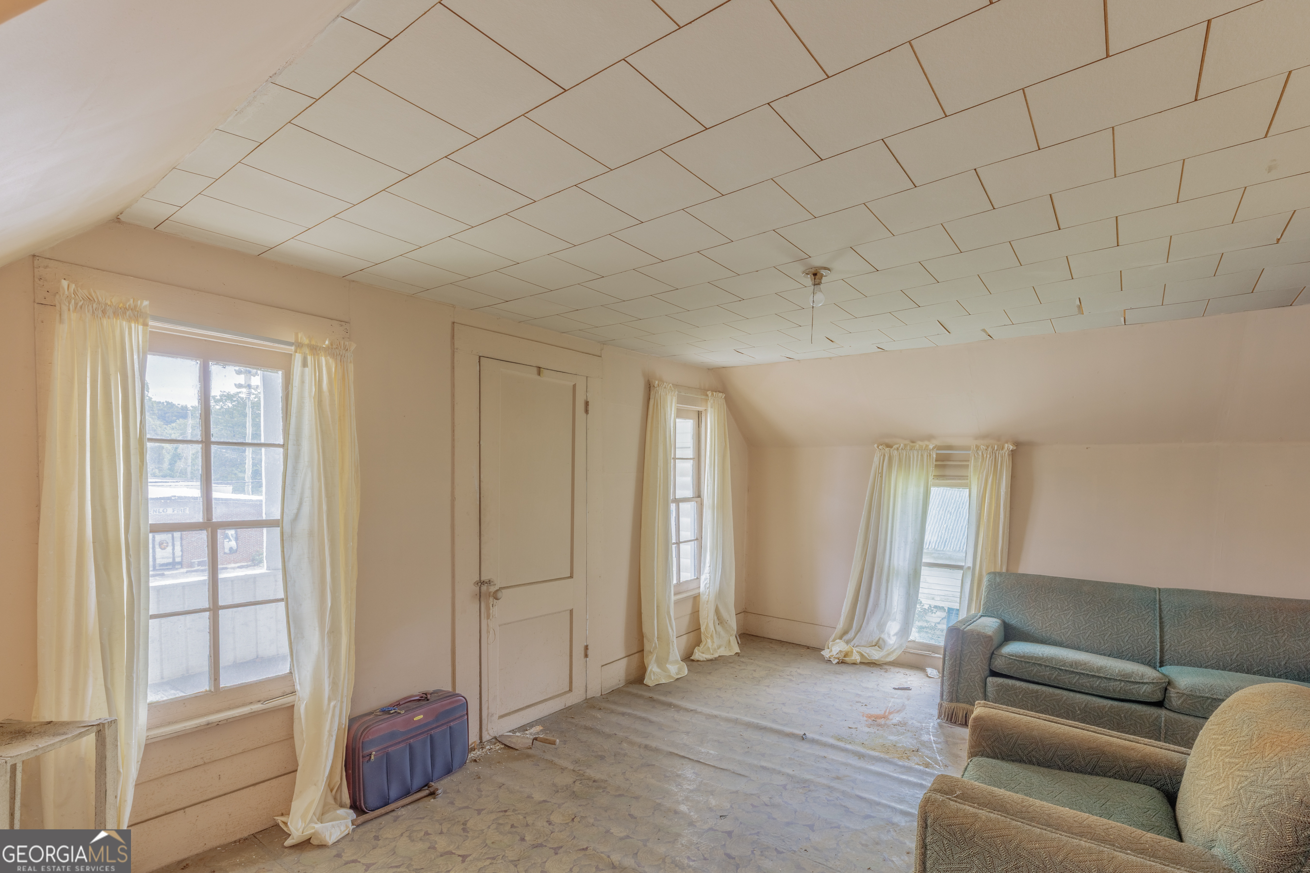 3063 7th Avenue Property Photo 29