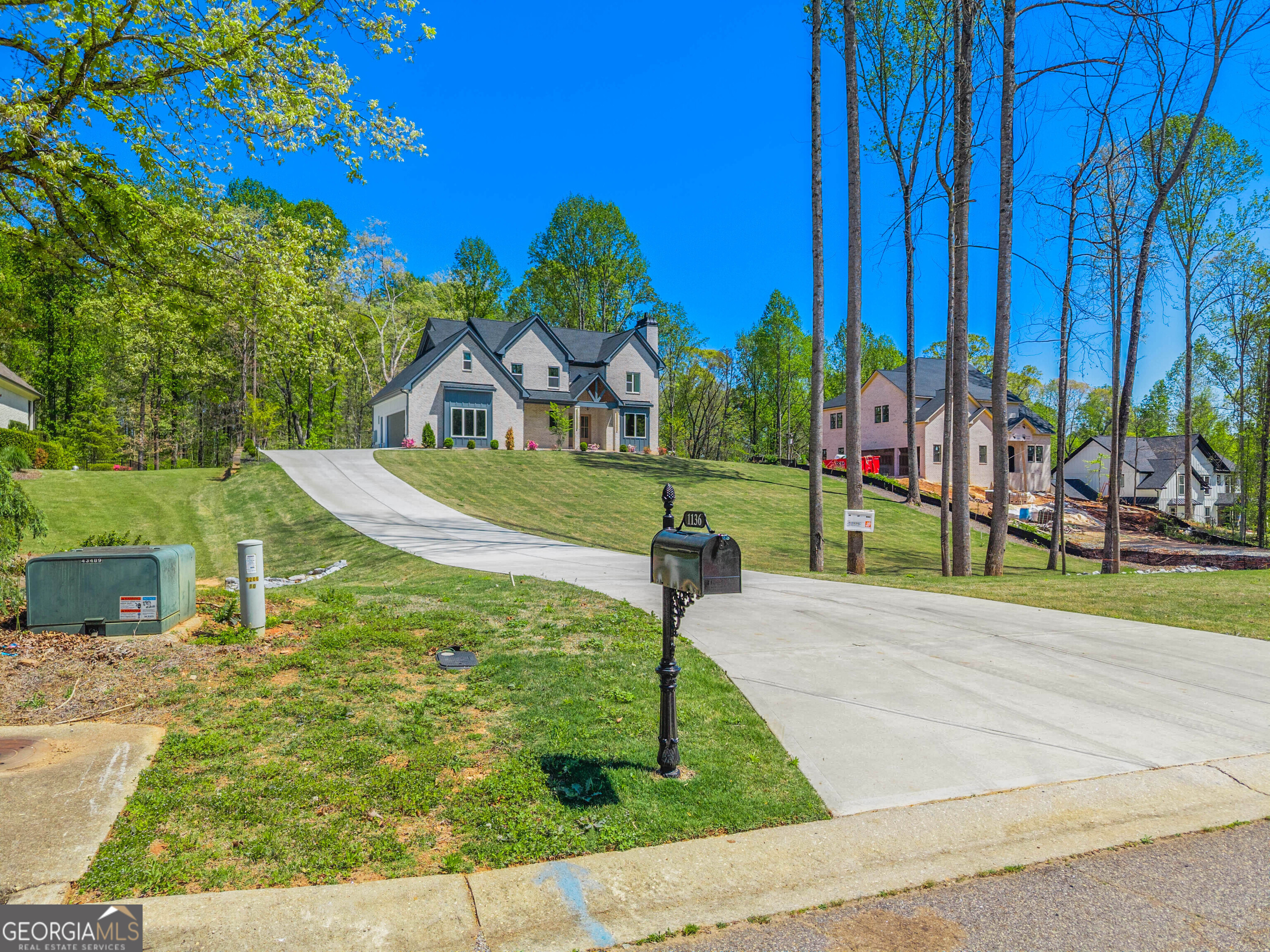 1136 Lexington Ridge Road Property Photo 4