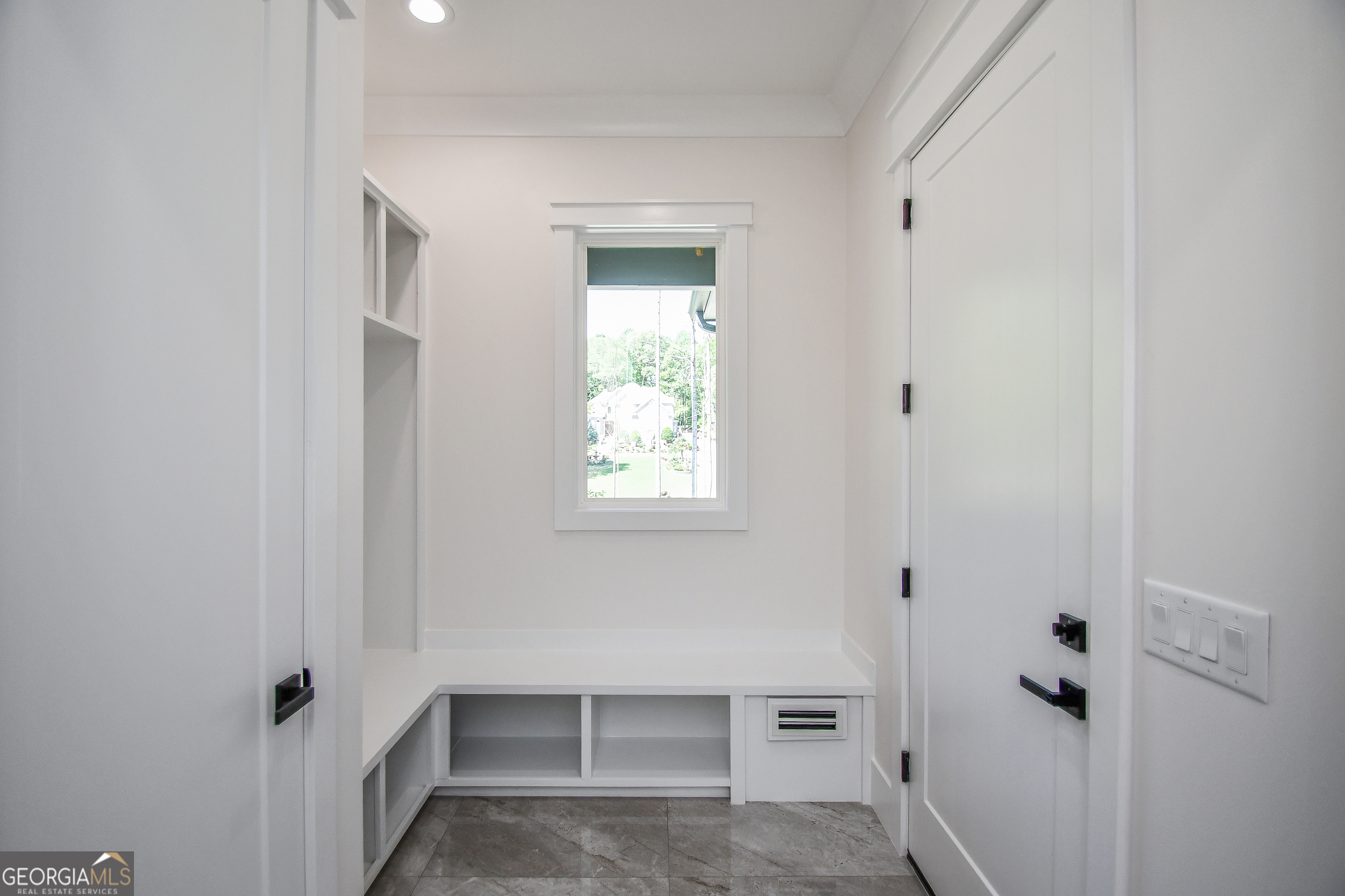 1136 Lexington Ridge Road Property Photo 12