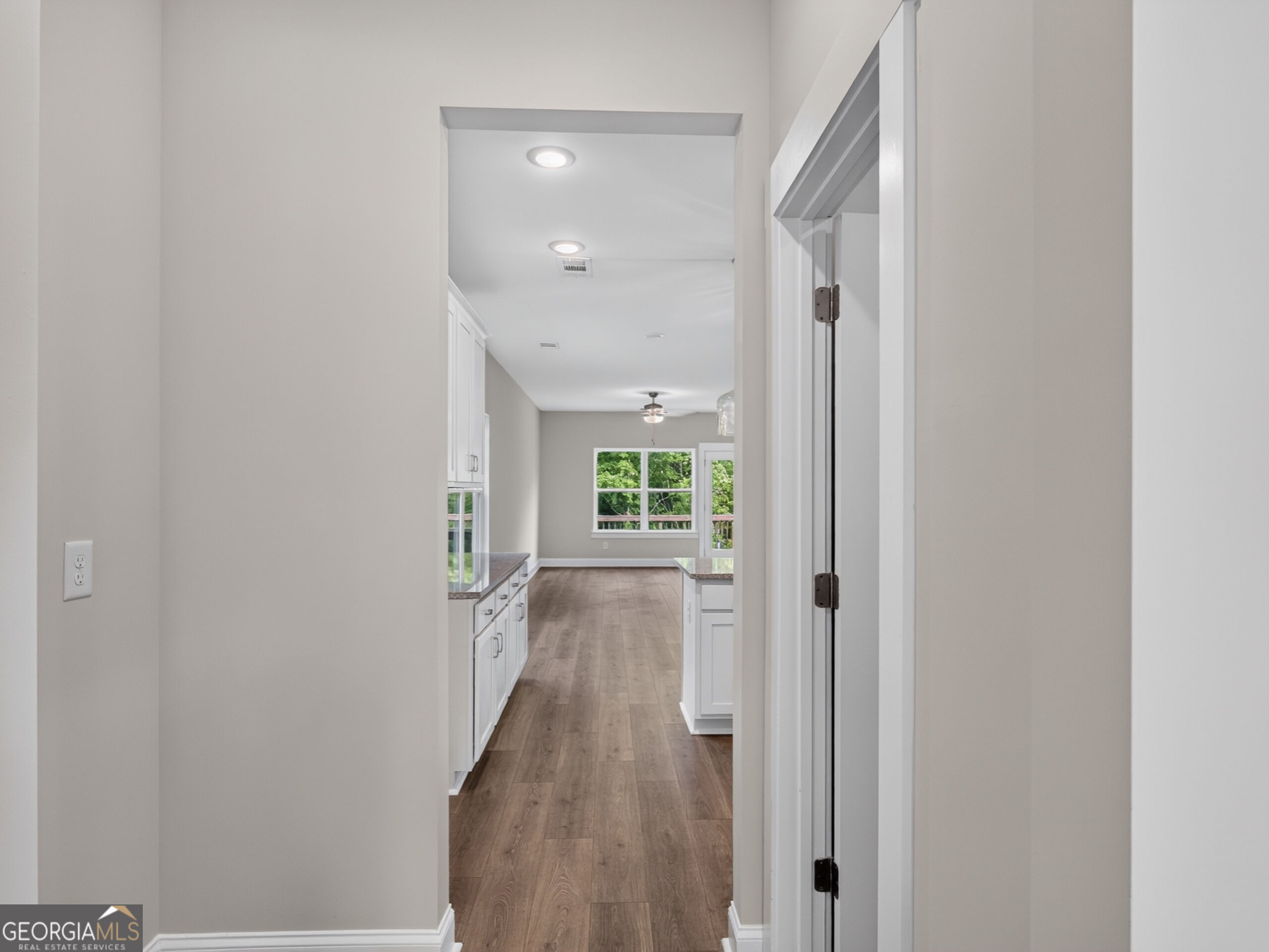 37 Radian Way Property Photo 5