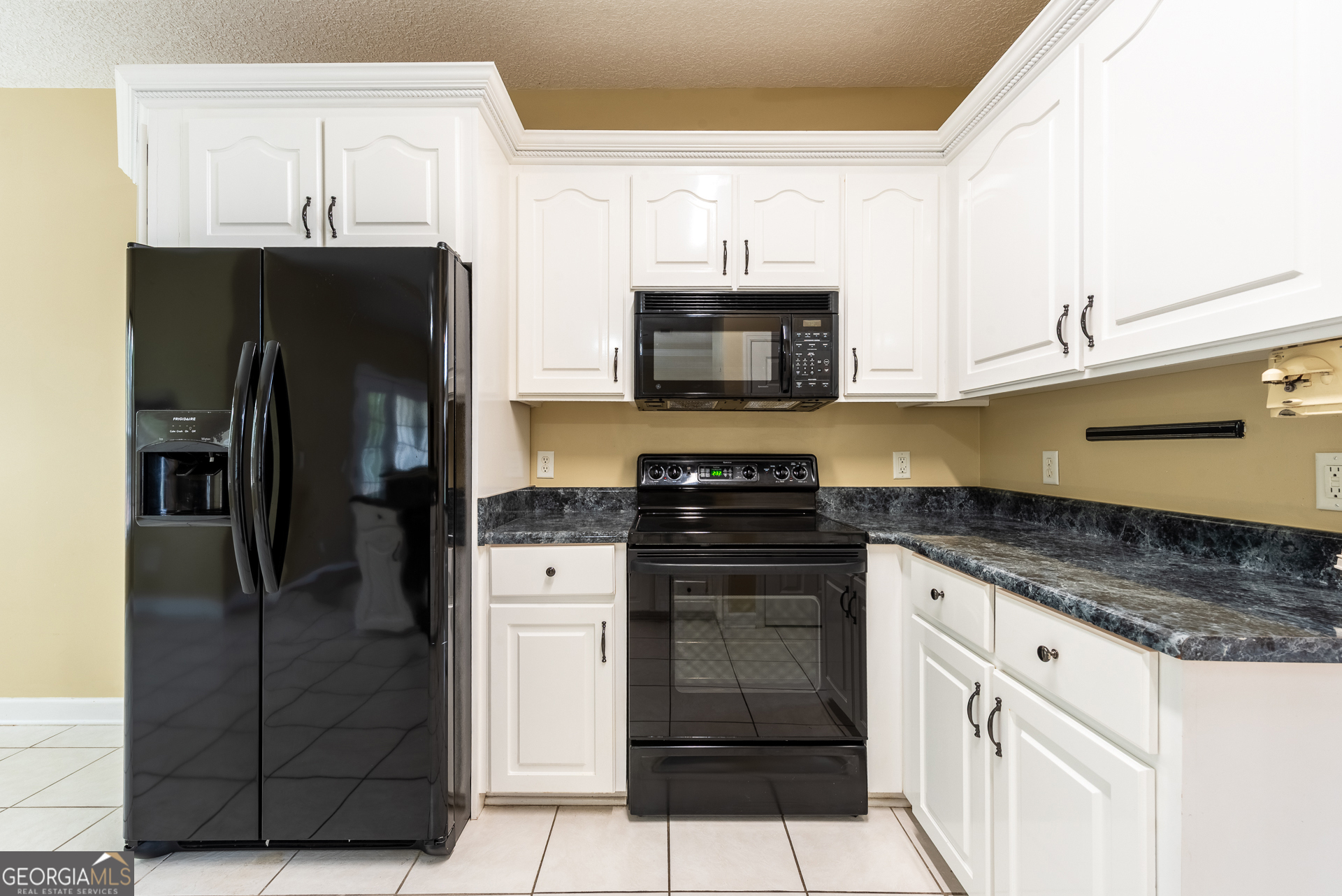 110 Lexington Way Property Photo 32