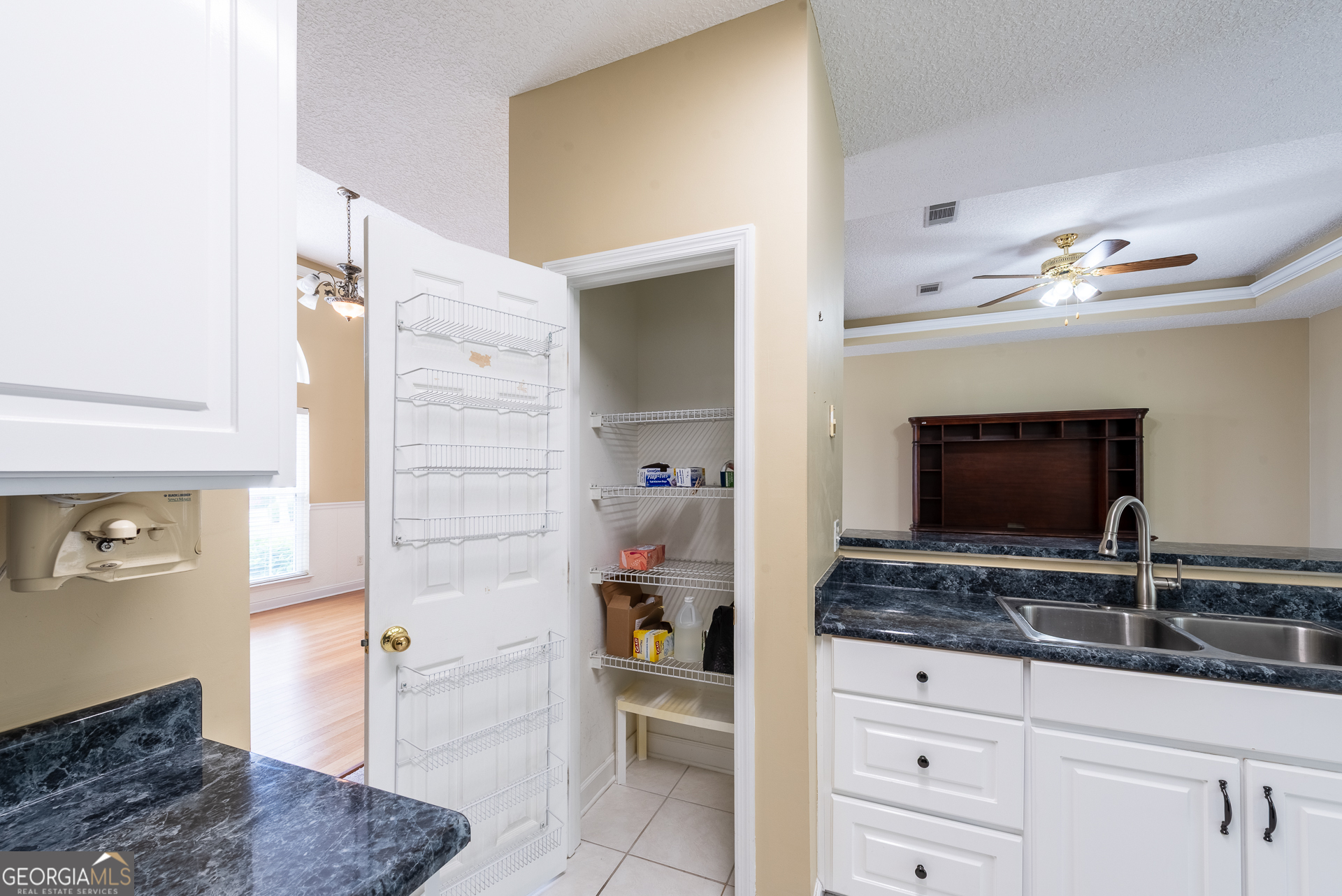 110 Lexington Way Property Photo 35