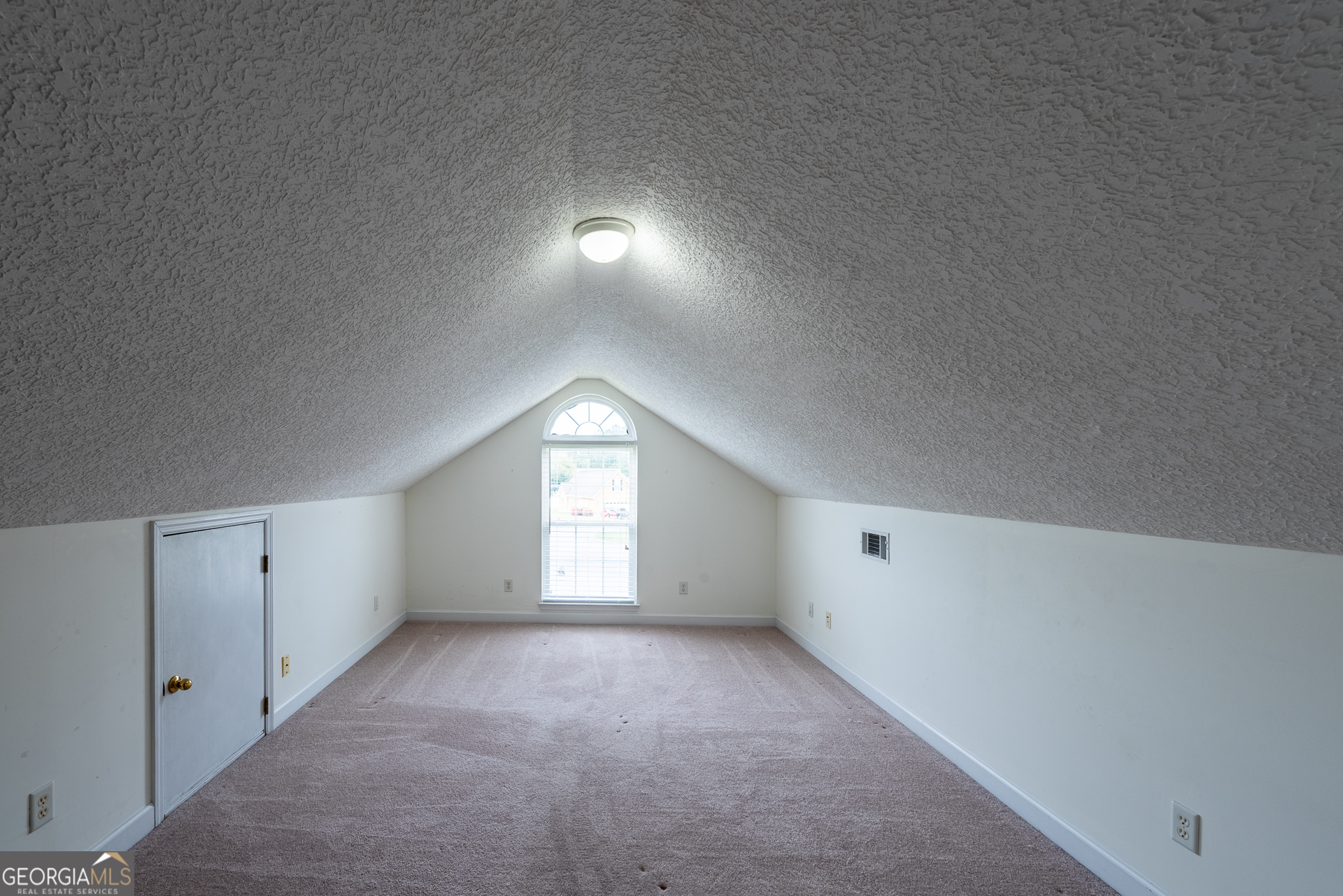 110 Lexington Way Property Photo 52