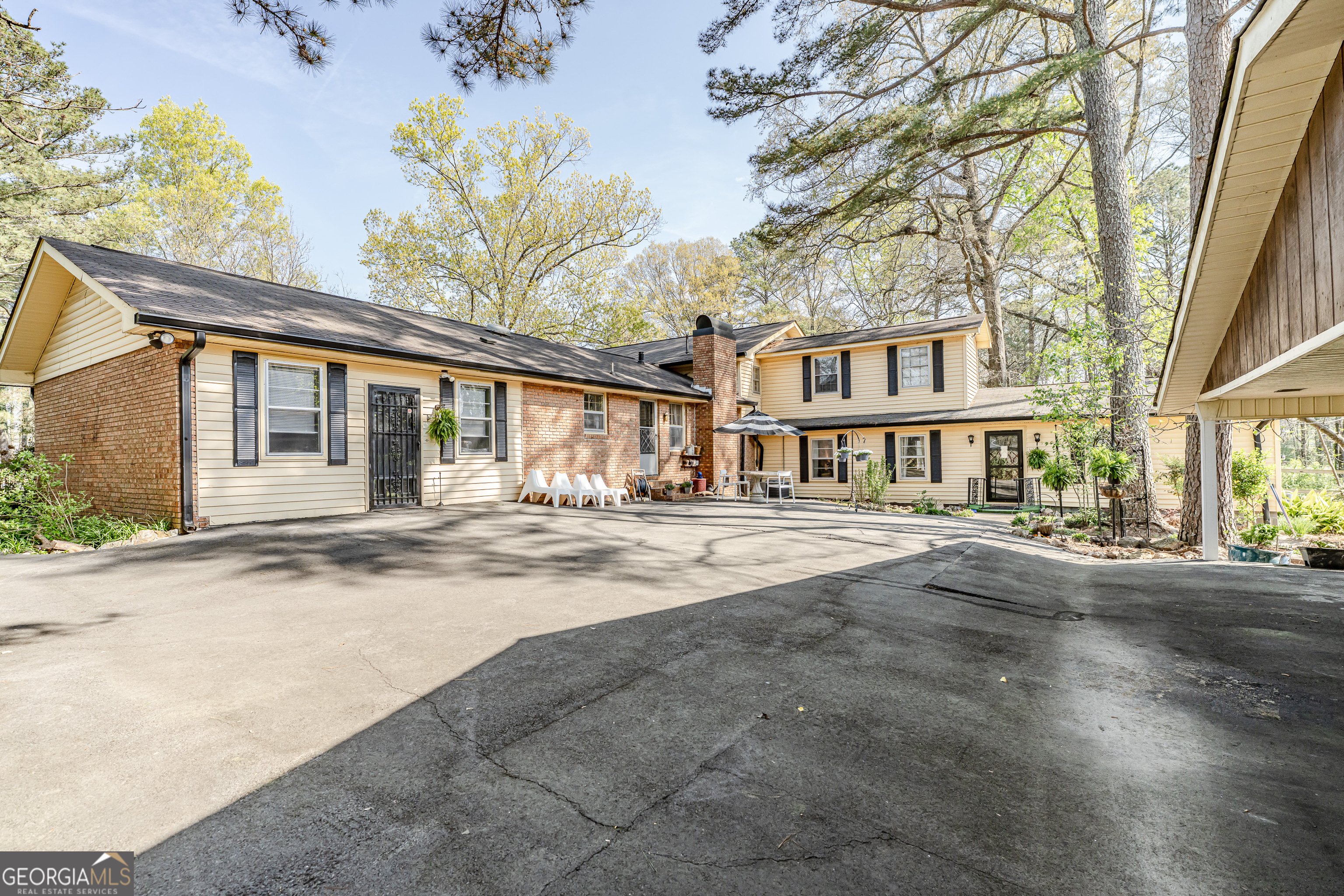 103 Rolling Oaks Drive Nw Property Photo 4