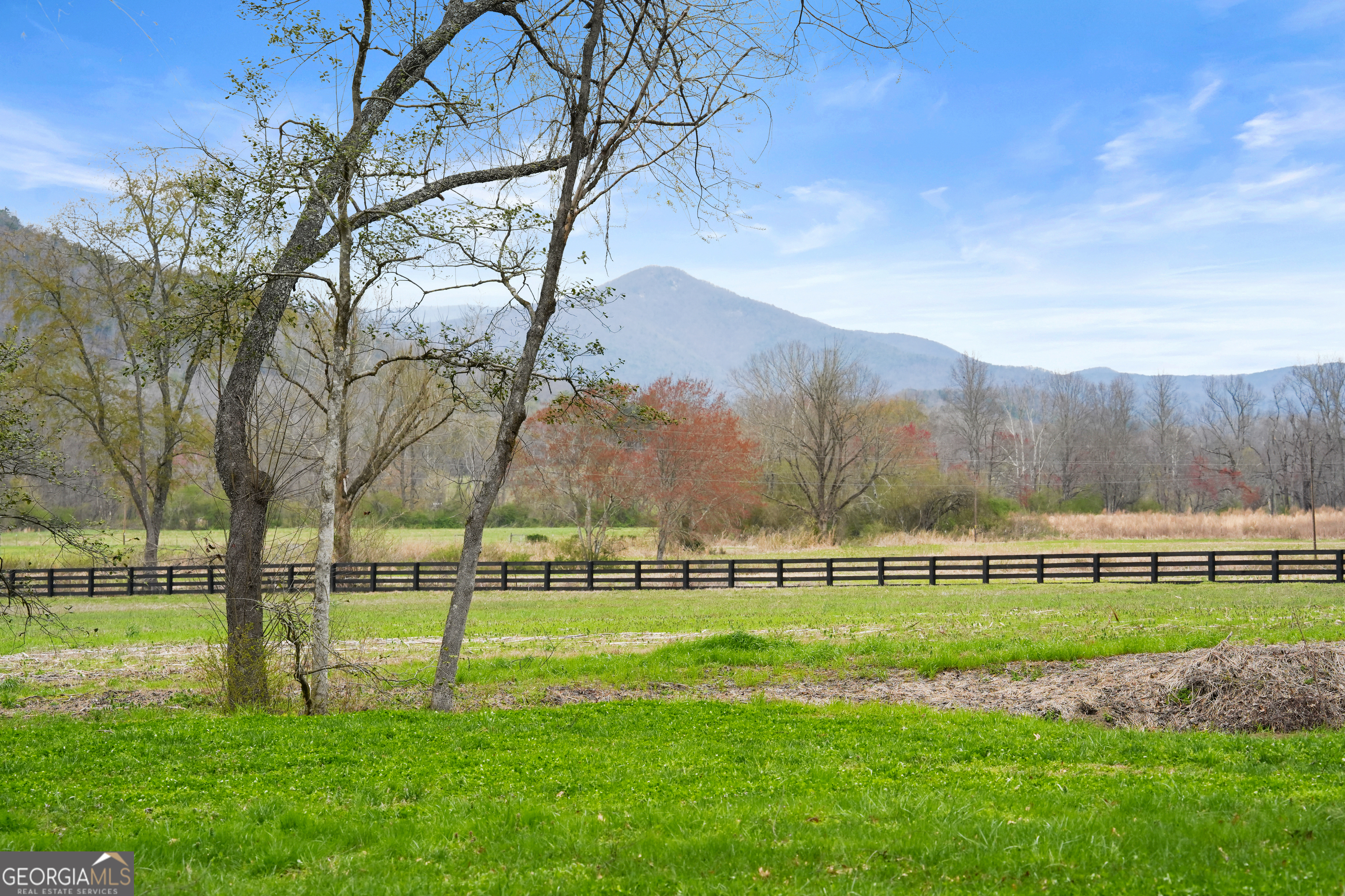605 Lynch Mountain Road Property Photo 2