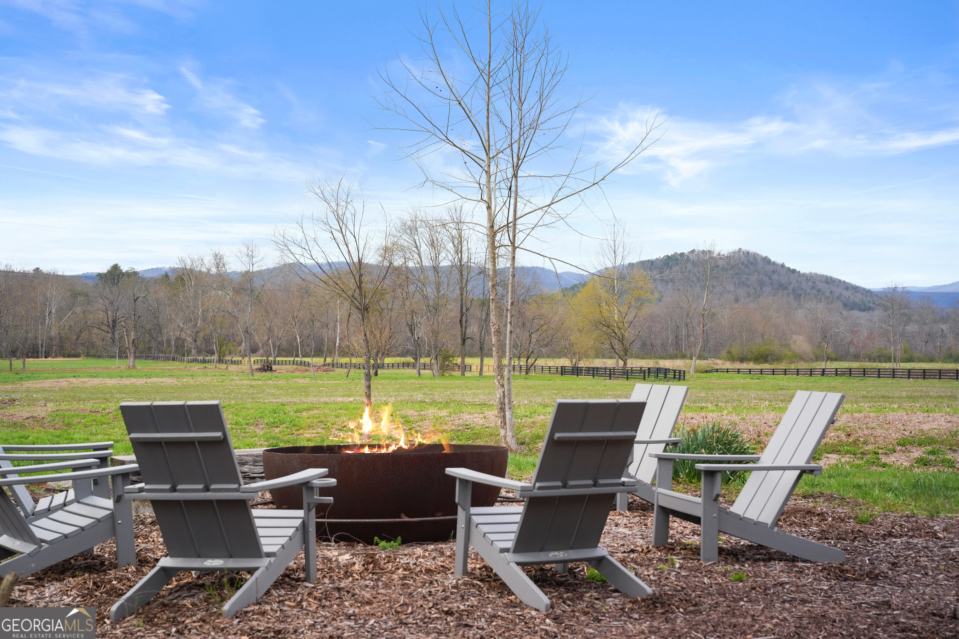 605 Lynch Mountain Road Property Photo 3