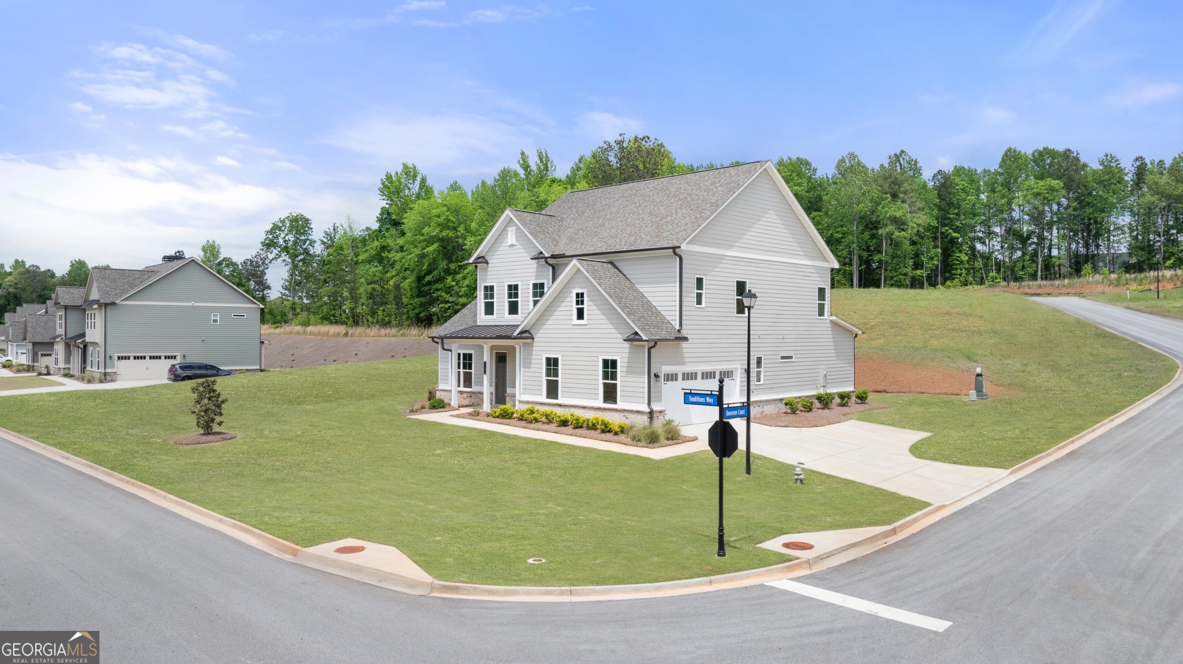 15 Overview Court Property Photo 2
