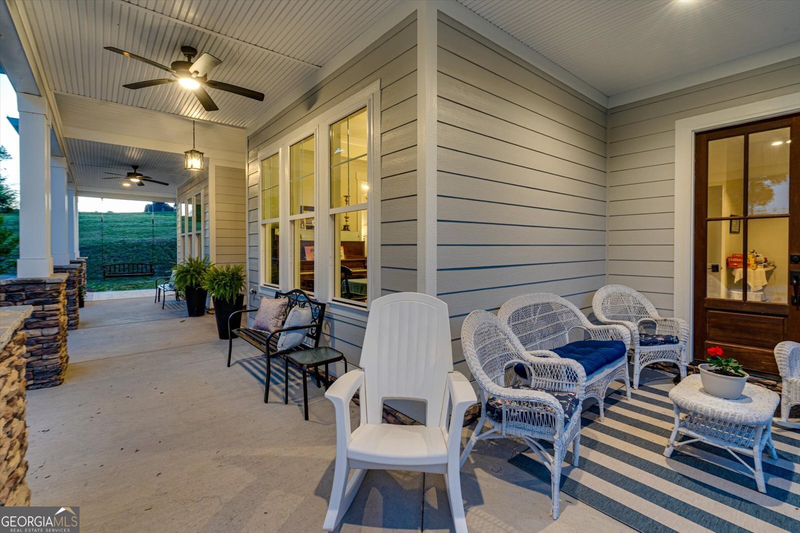 200 Waters Drive Property Photo 4