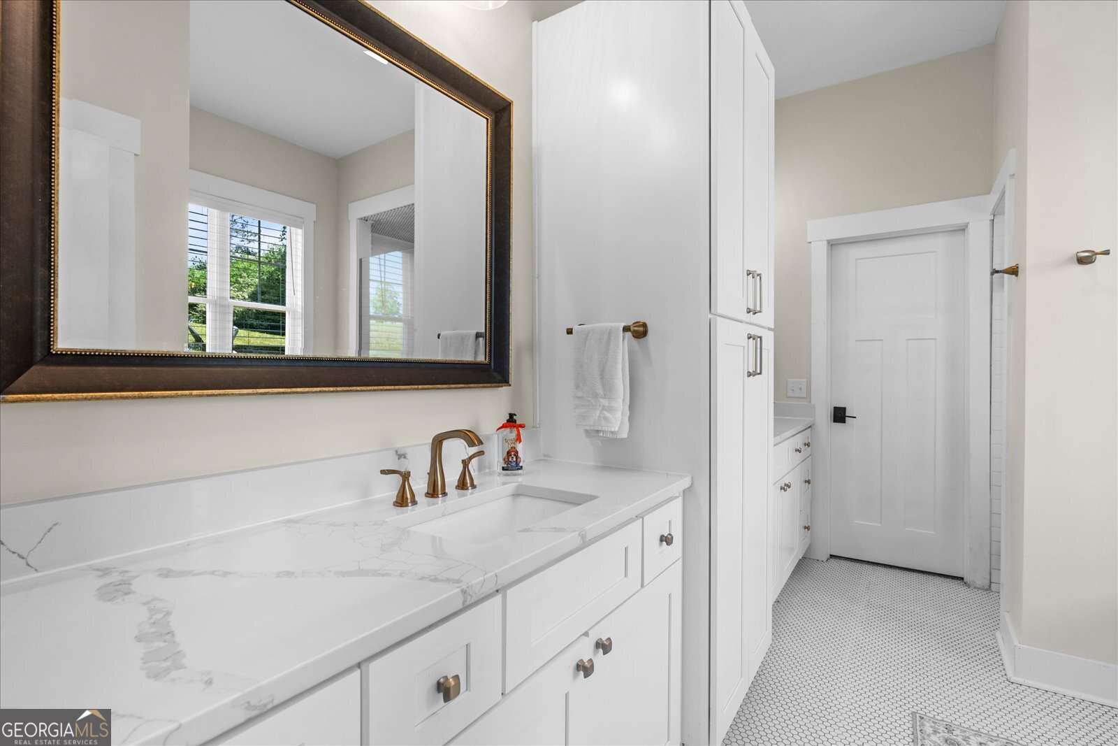 200 Waters Drive Property Photo 46