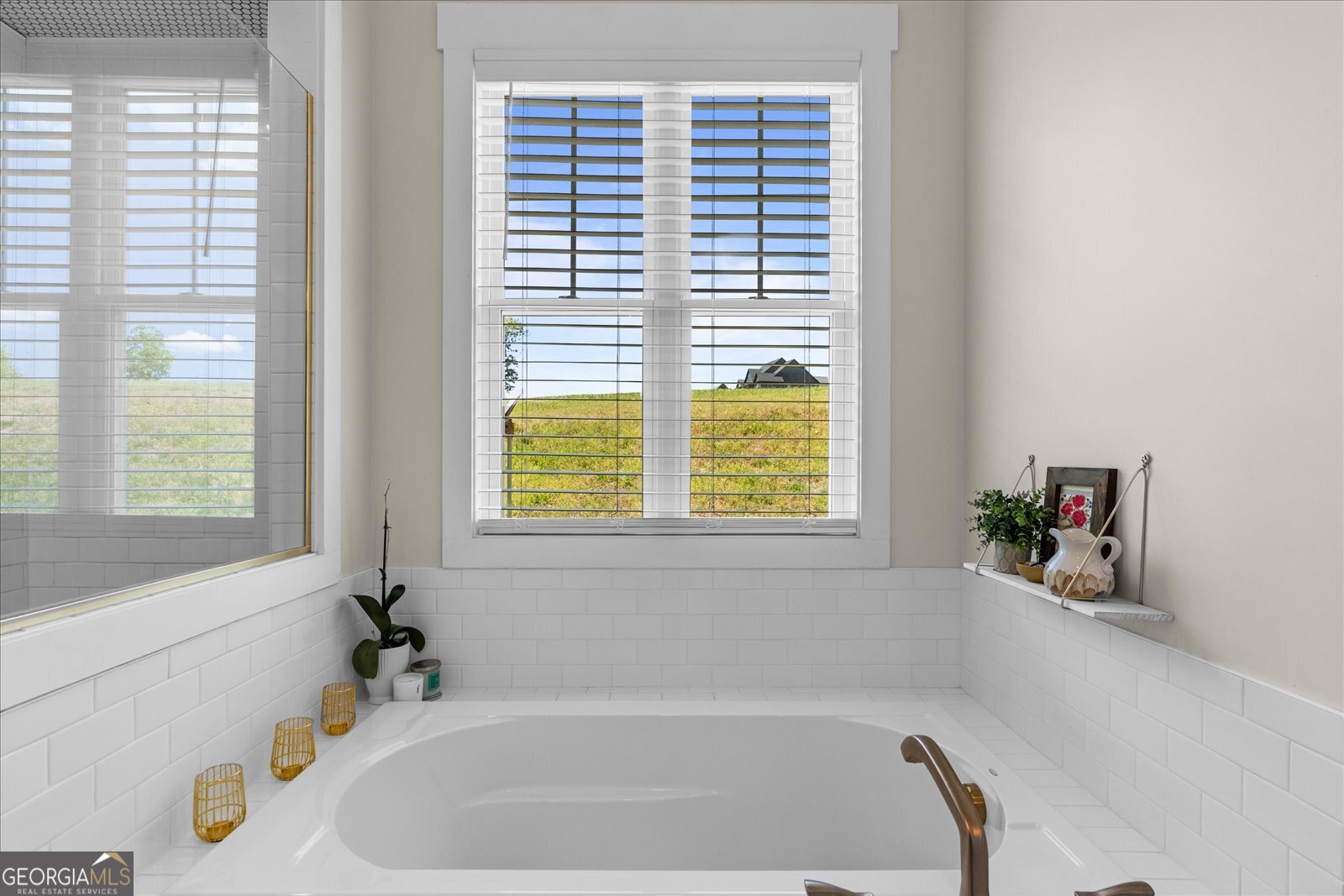 200 Waters Drive Property Photo 48