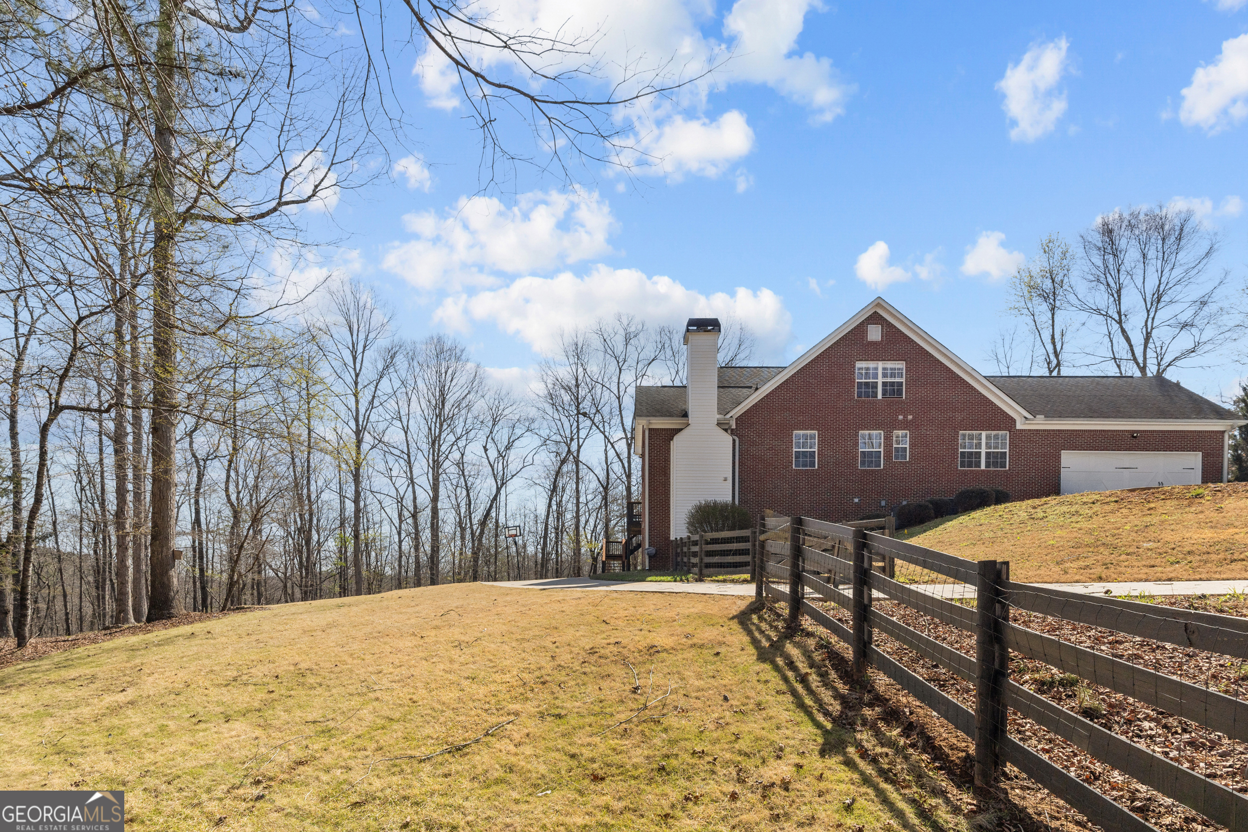 9810 Walnut Grove Trail Property Photo 32