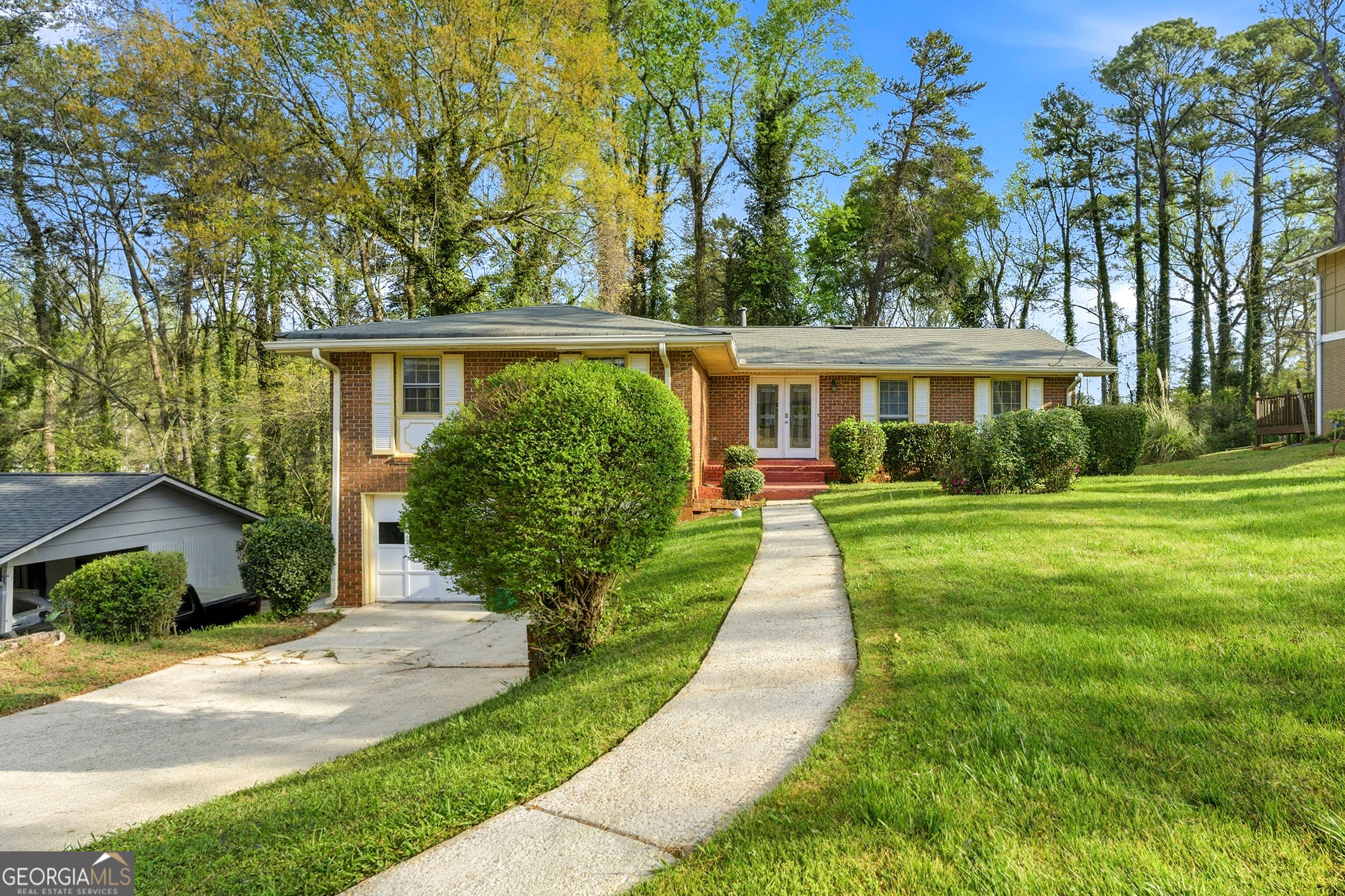 2163 Chevy Chase Lane Property Photo 1