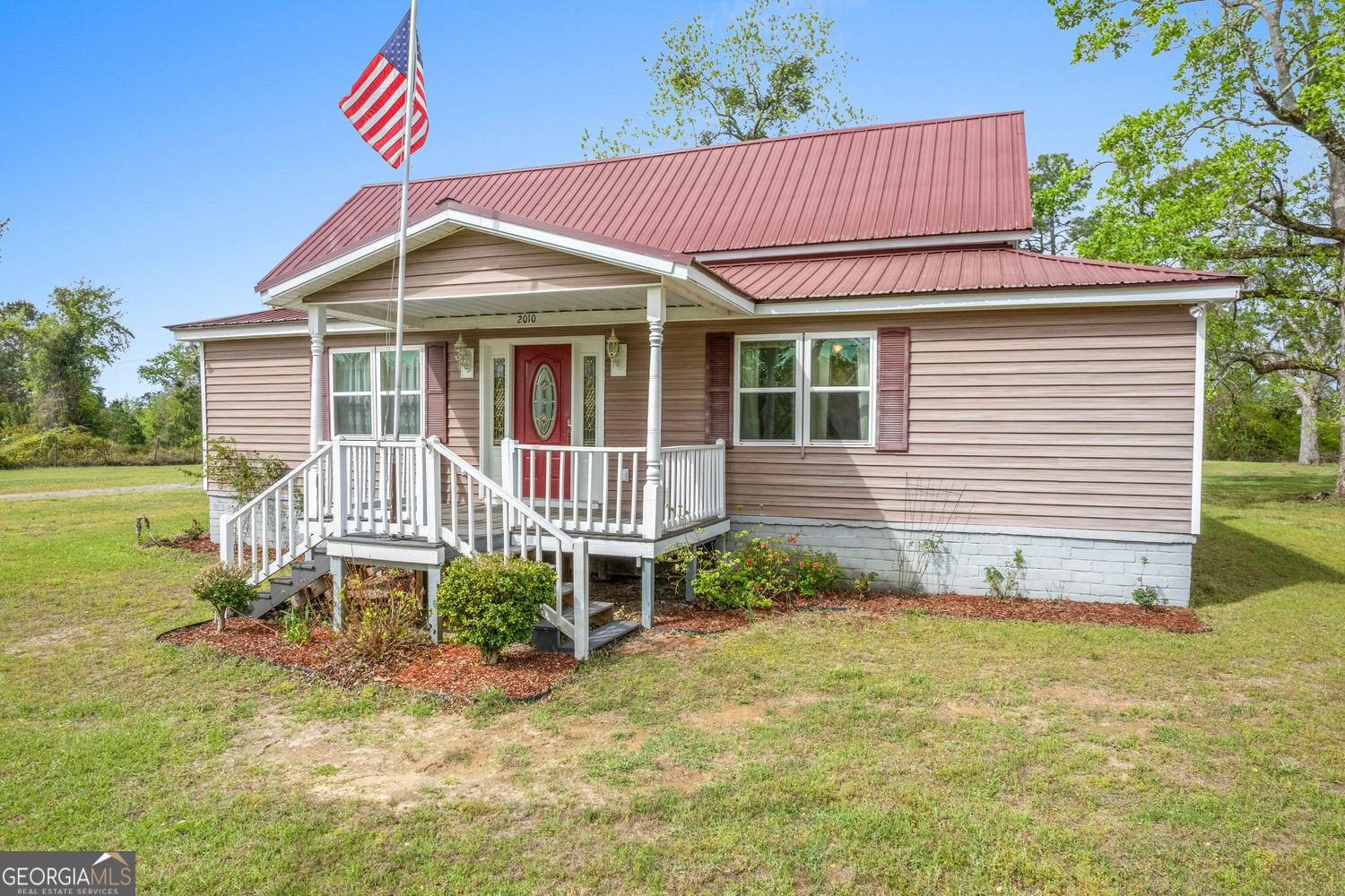 2010 Page Road Property Photo 4