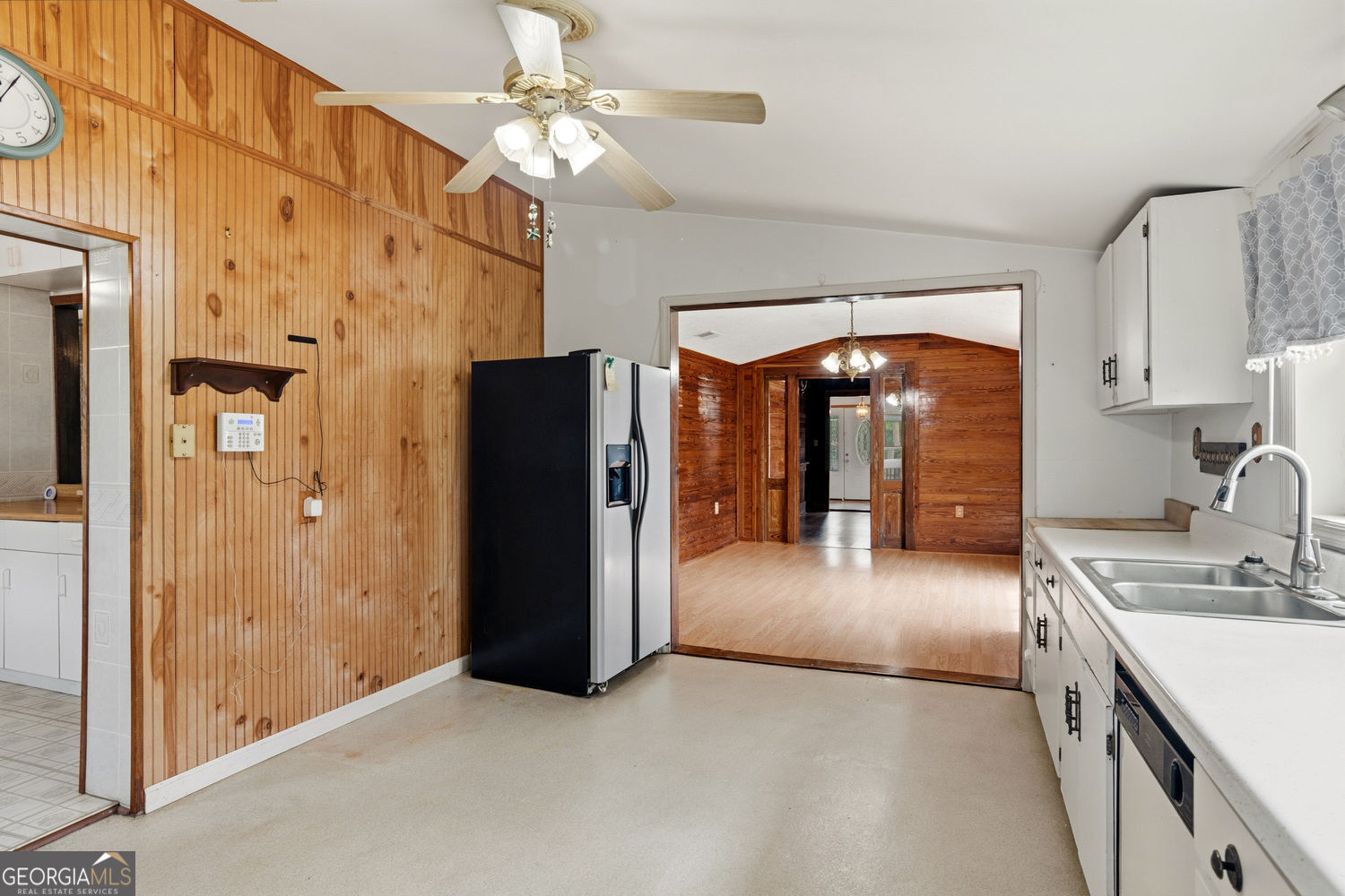 2010 Page Road Property Photo 41
