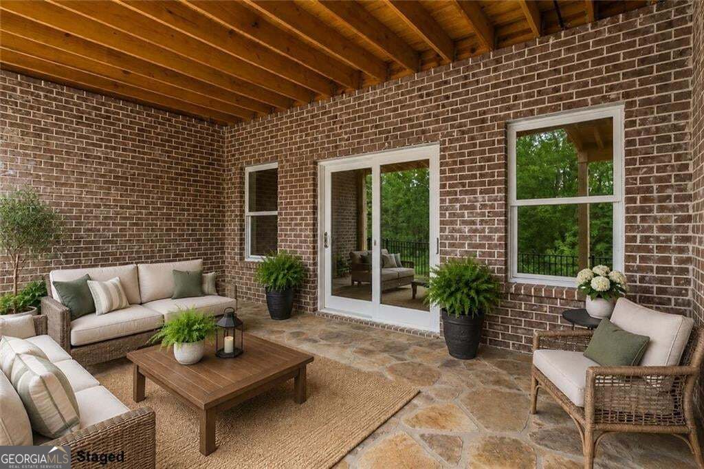 5812 Swinging Gate Road Property Photo 12