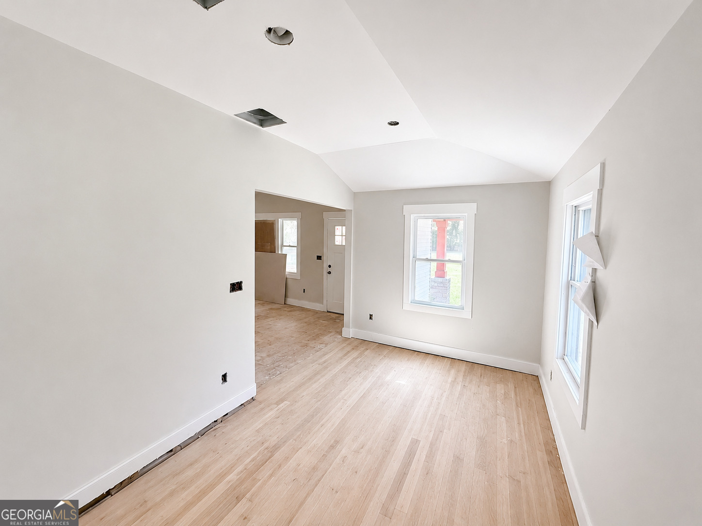 2453 Ivydale Drive Sw Property Photo 5