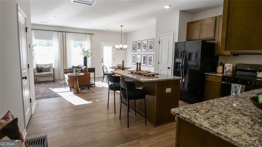 208 Clara Crossing # 12 Property Photo 3