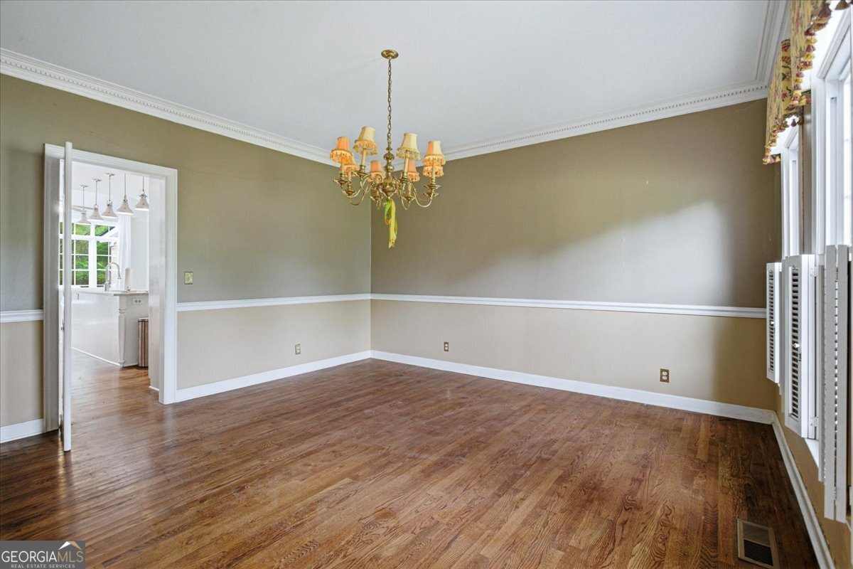 118 Ashford Park Property Photo 7