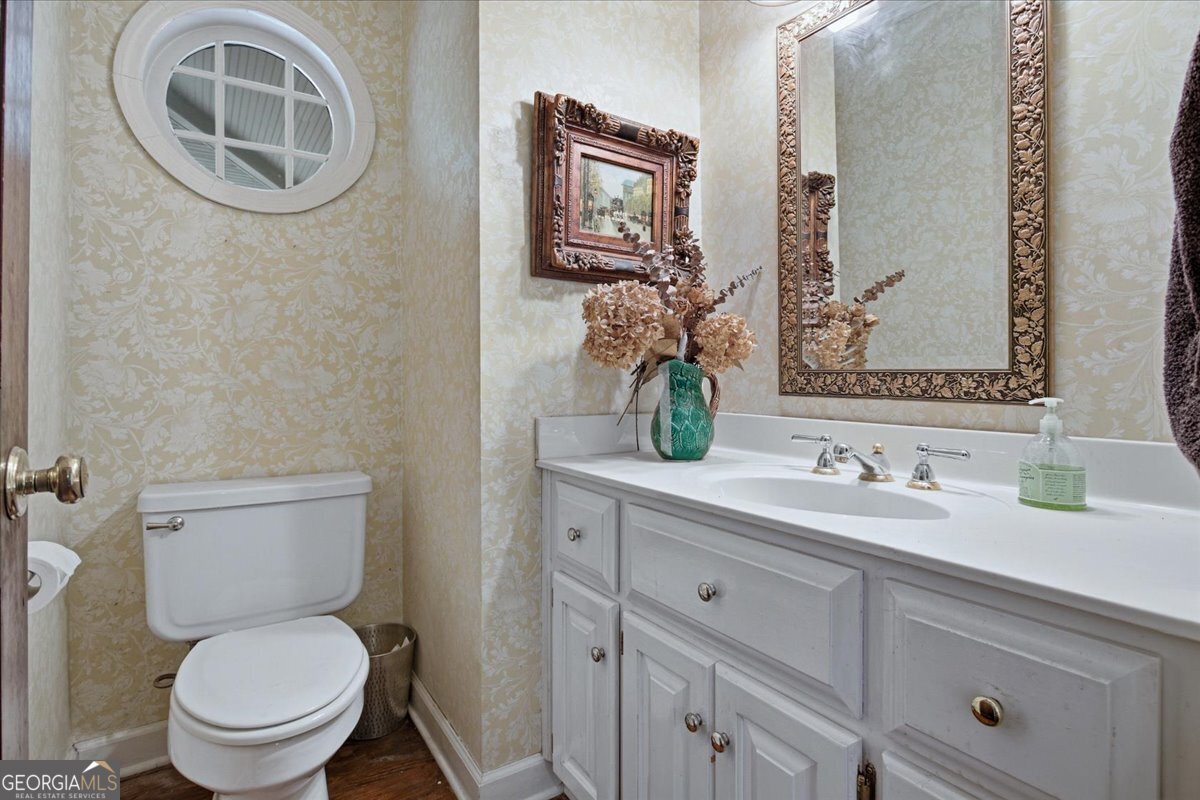 118 Ashford Park Property Photo 11