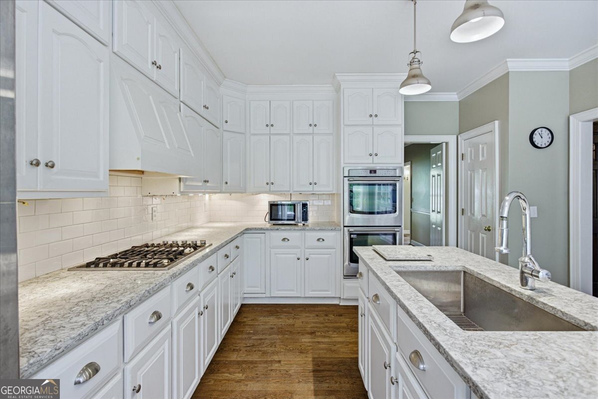 118 Ashford Park Property Photo 15