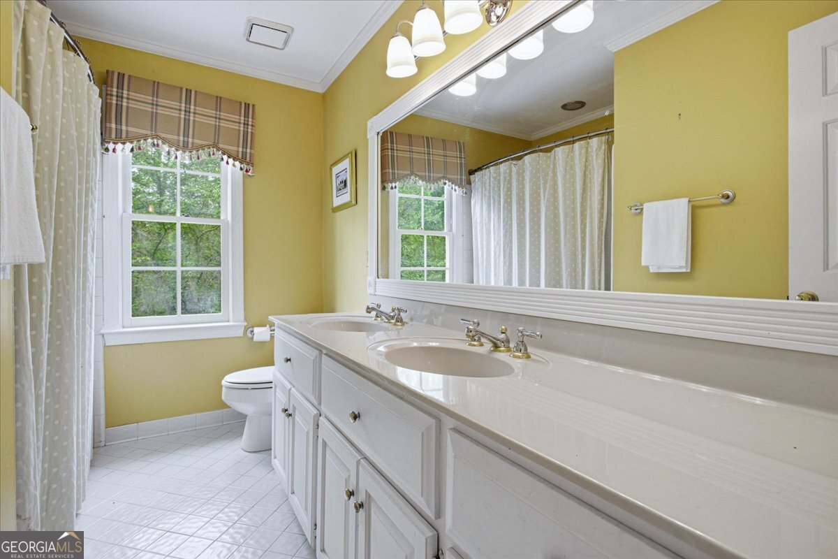 118 Ashford Park Property Photo 32