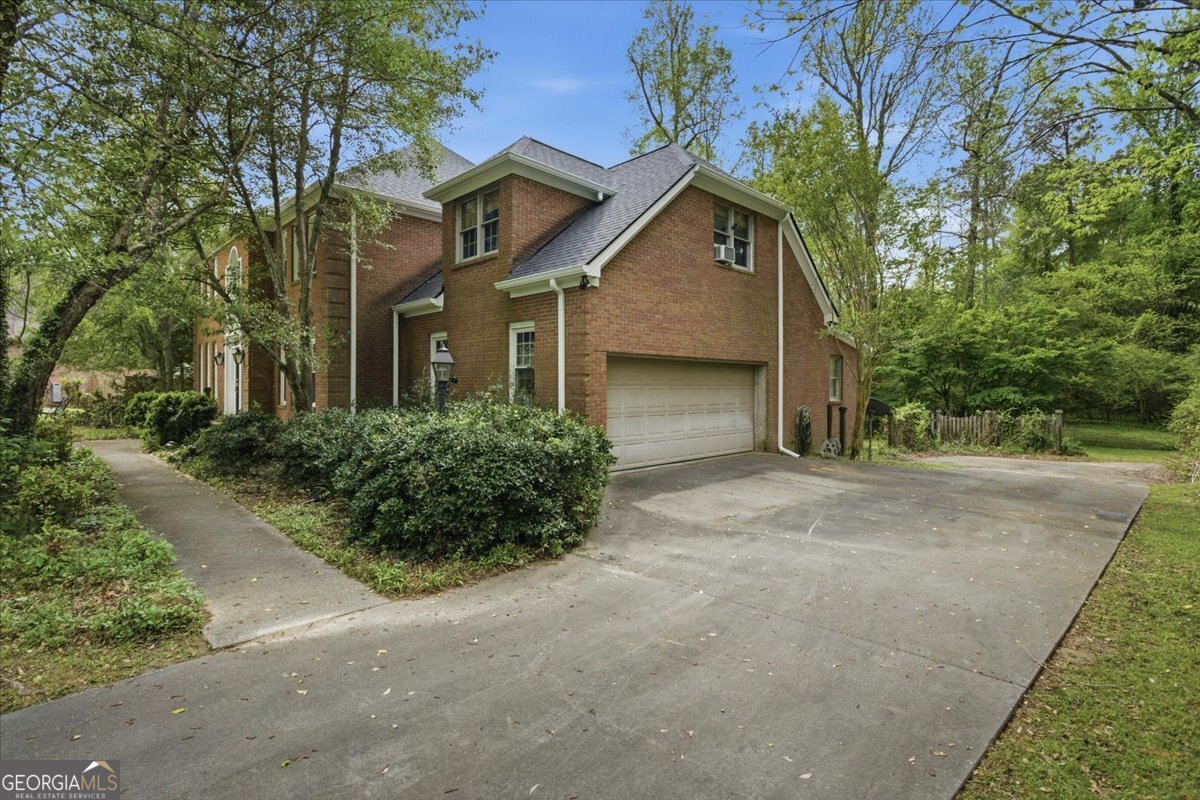 118 Ashford Park Property Photo 43