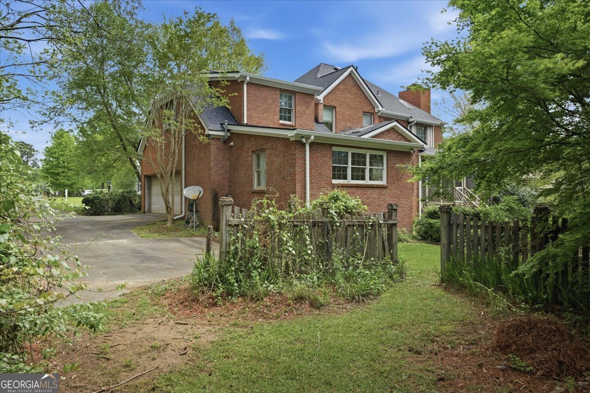118 Ashford Park Property Photo 44