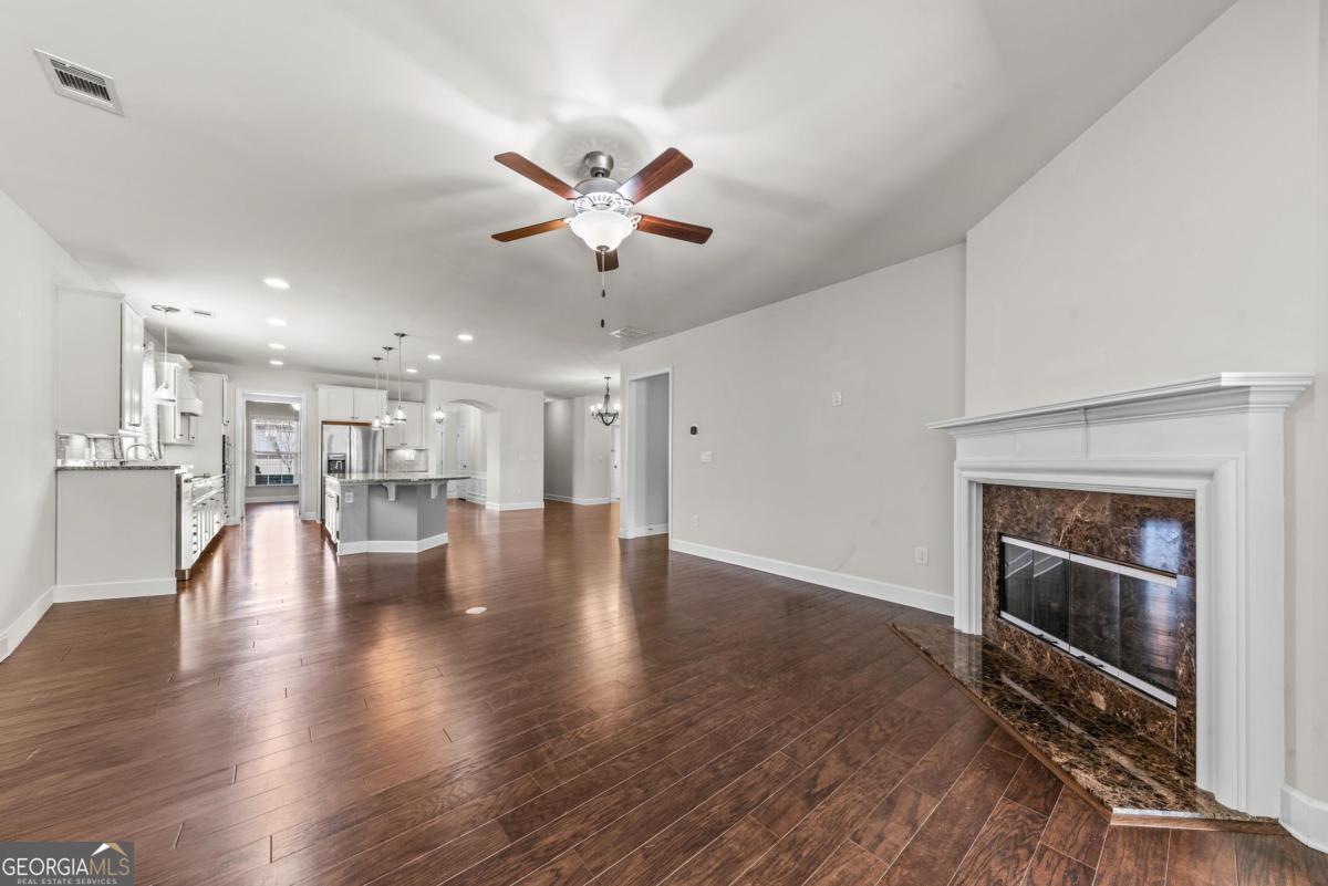1081 Branch Creek Way Property Photo 18