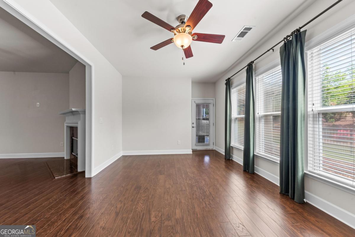 1081 Branch Creek Way Property Photo 20