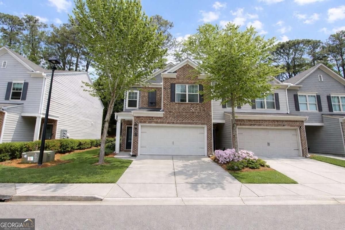 2431 Norwood Park Crossing Property Photo 1