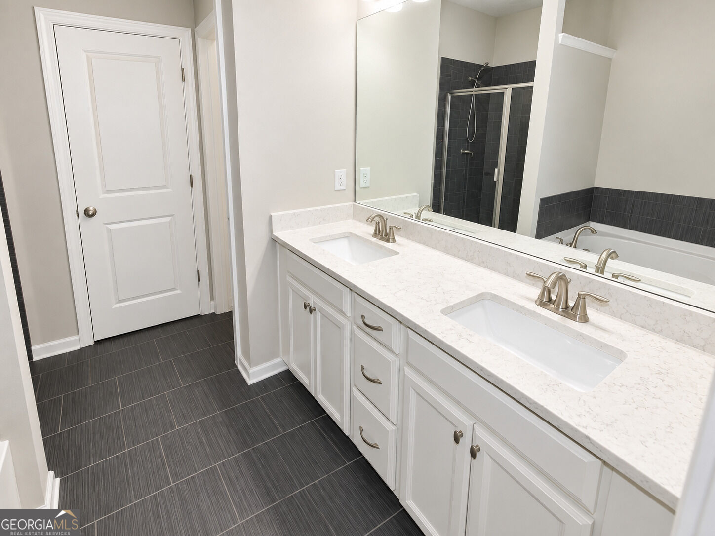 2431 Norwood Park Crossing Property Photo 27