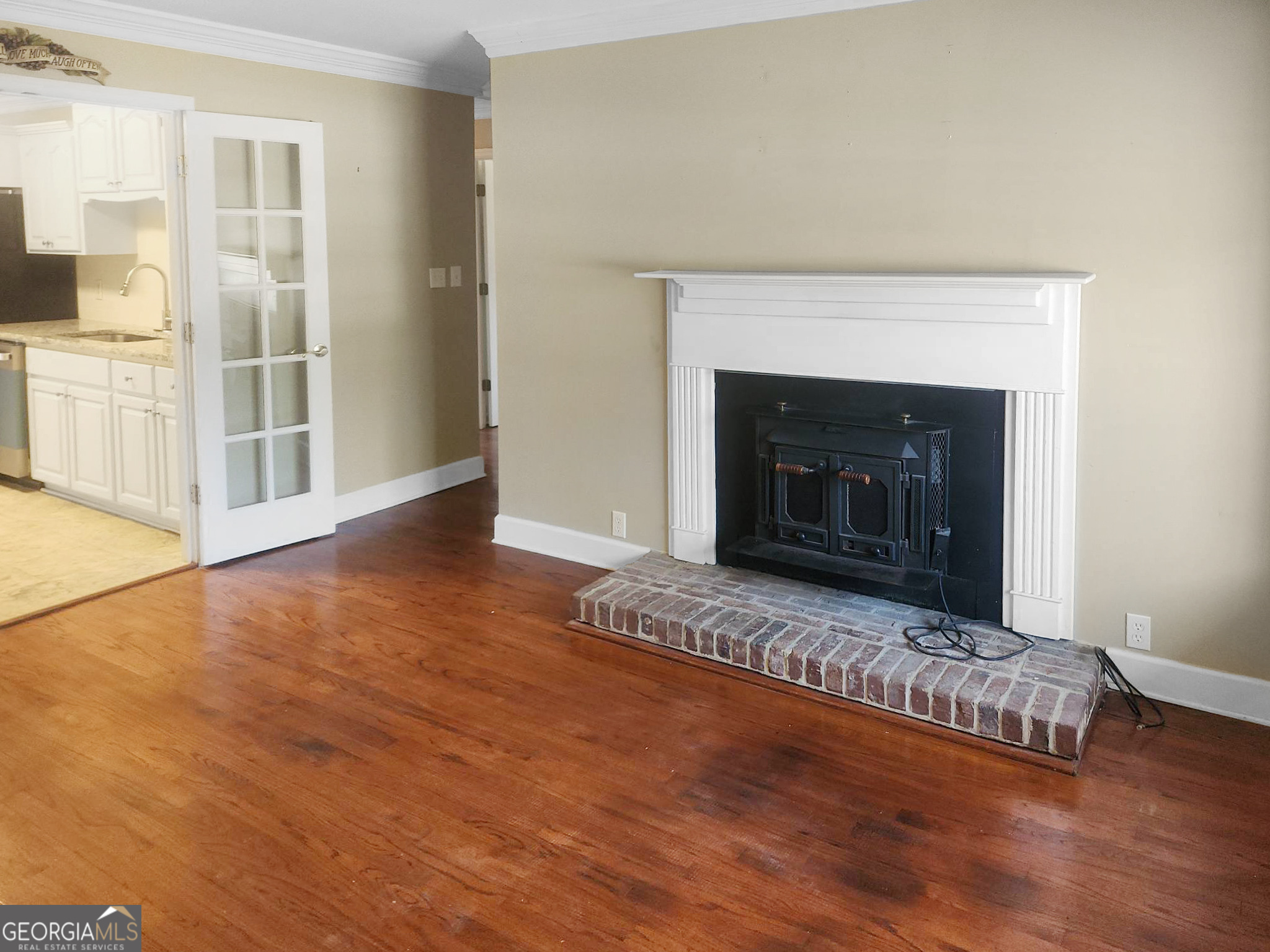 542 Lee Street Property Photo 3