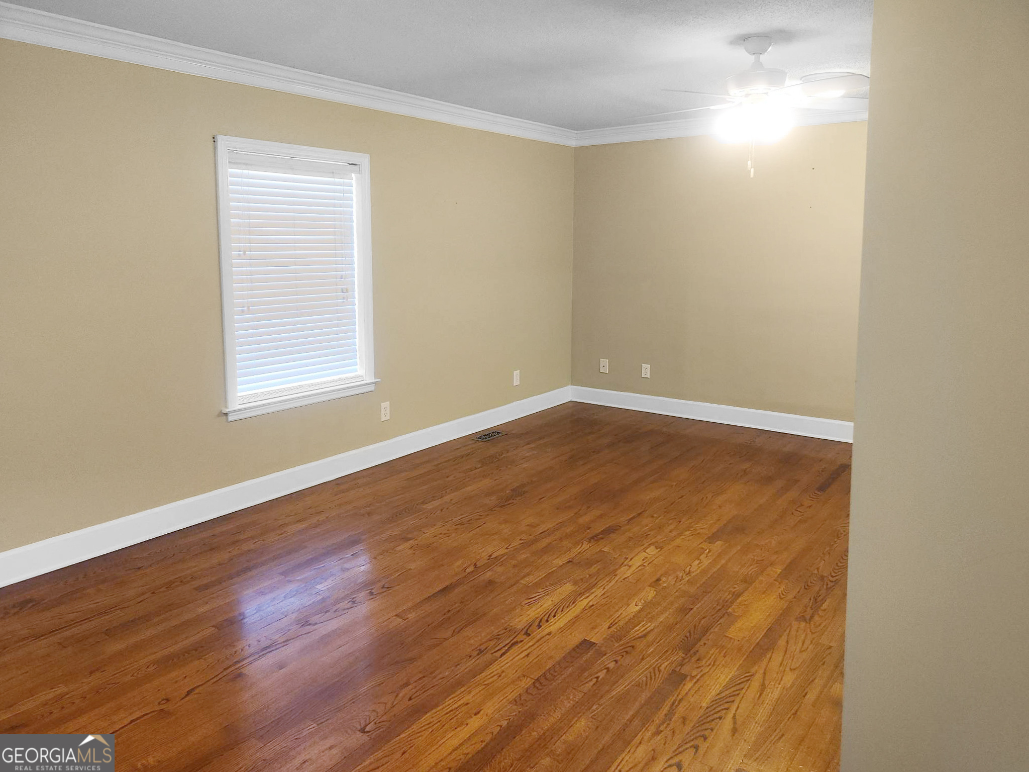 542 Lee Street Property Photo 14