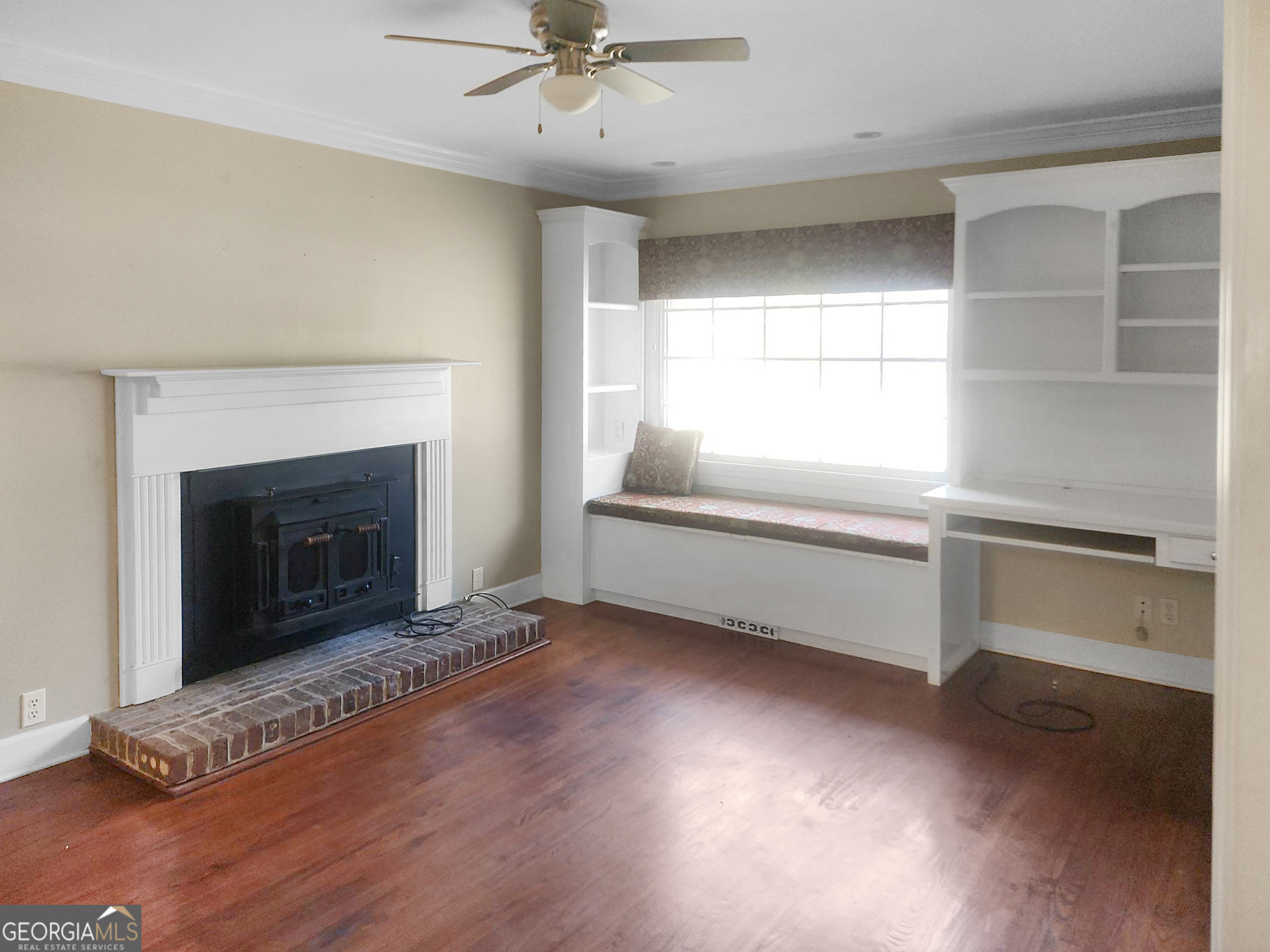 542 Lee Street Property Photo 15