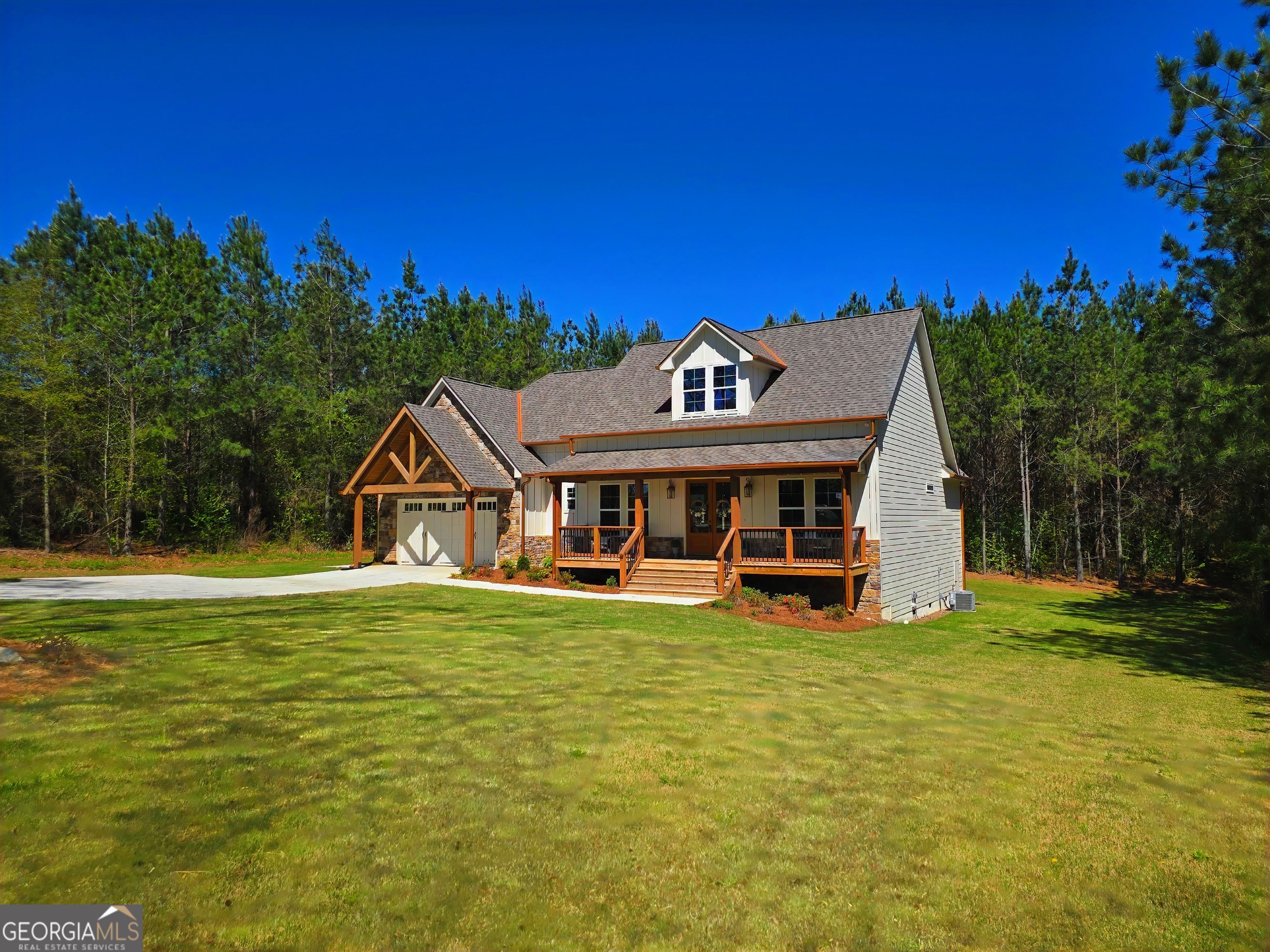 136 Rainey Road Property Photo 3