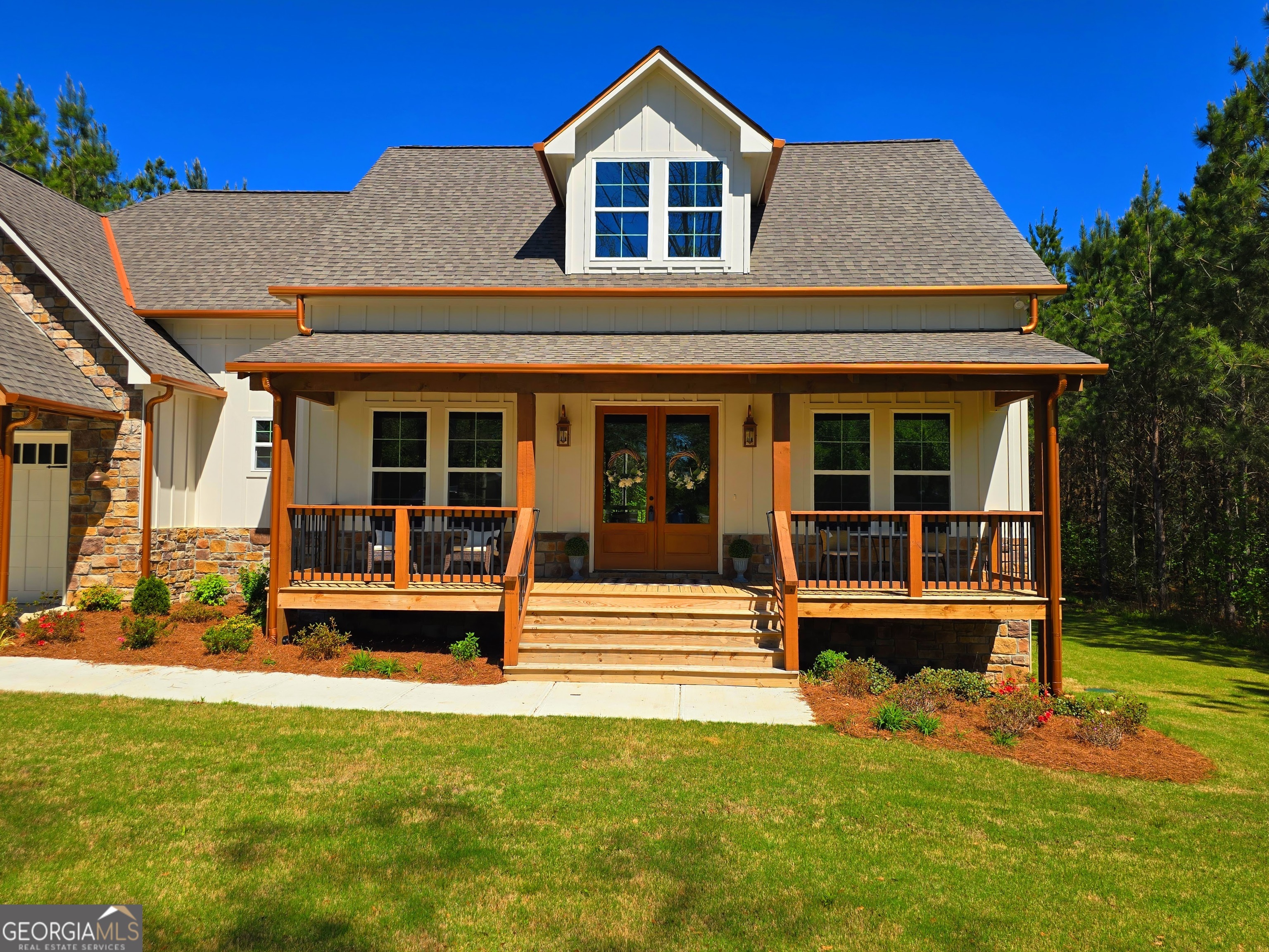 136 Rainey Road Property Photo 11
