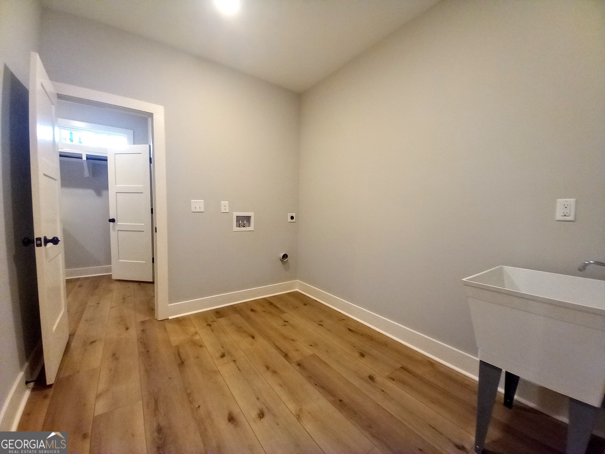 136 Rainey Road Property Photo 41