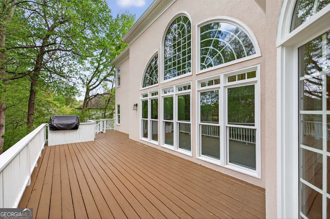 6130 Banbury Court Property Photo 8