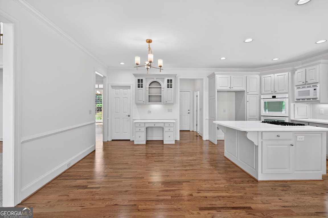 6130 Banbury Court Property Photo 36