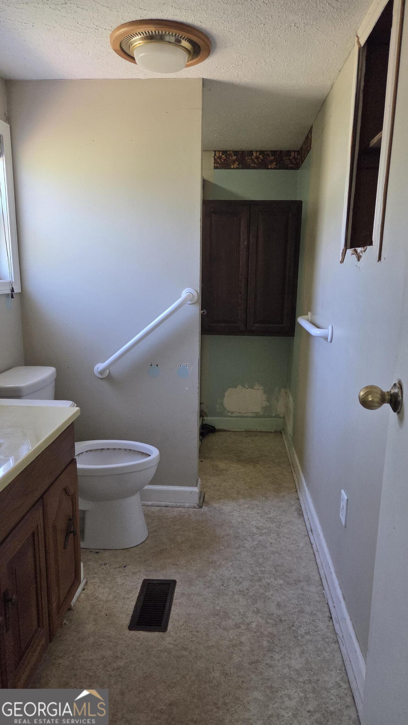 25 Fischer Way Property Photo 9