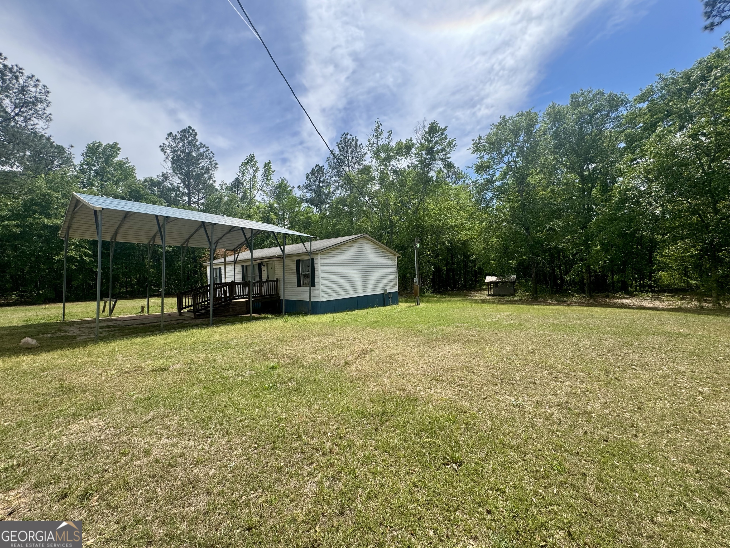 877 W Rushing Road Property Photo 3