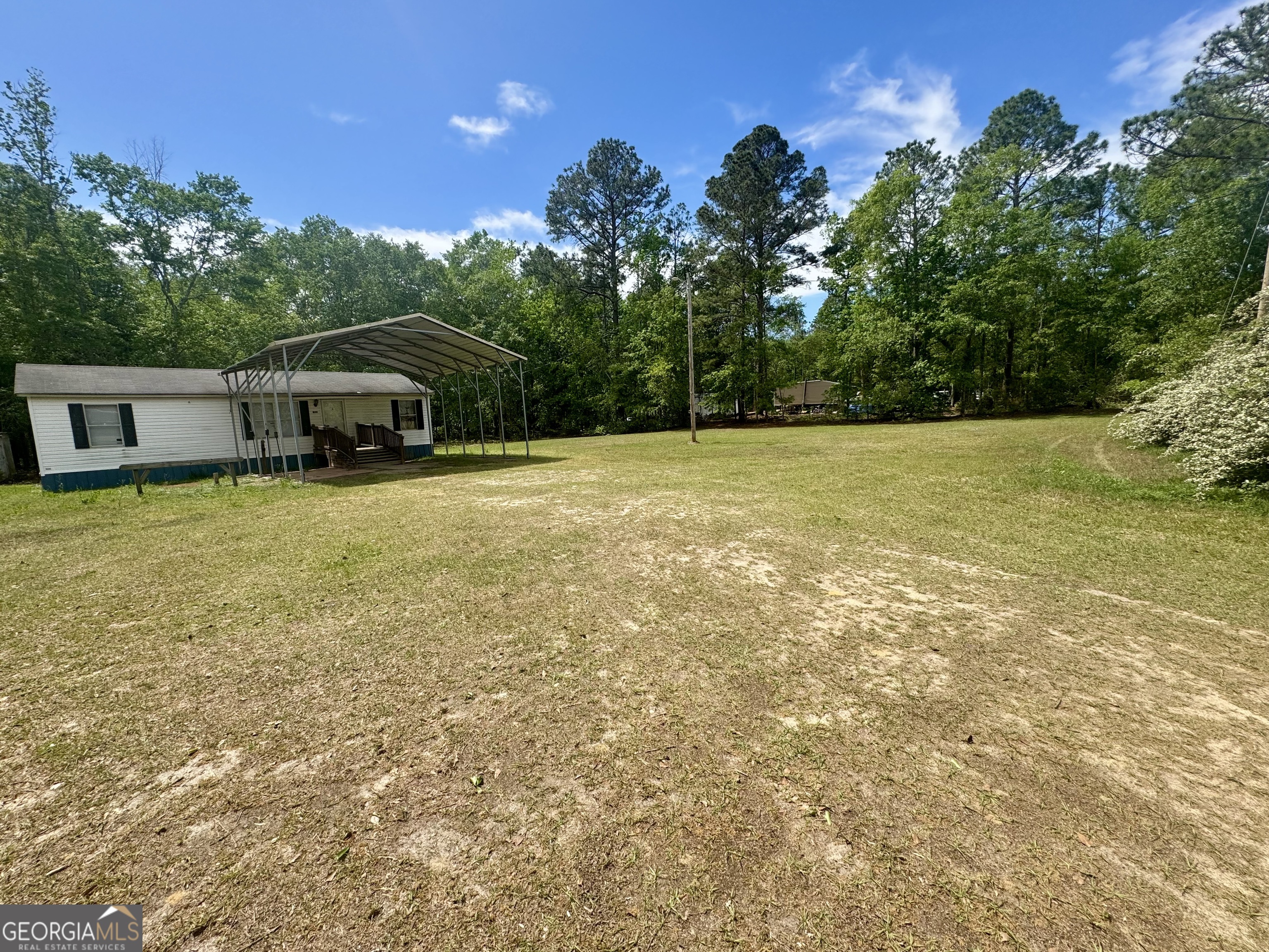 877 W Rushing Road Property Photo 4