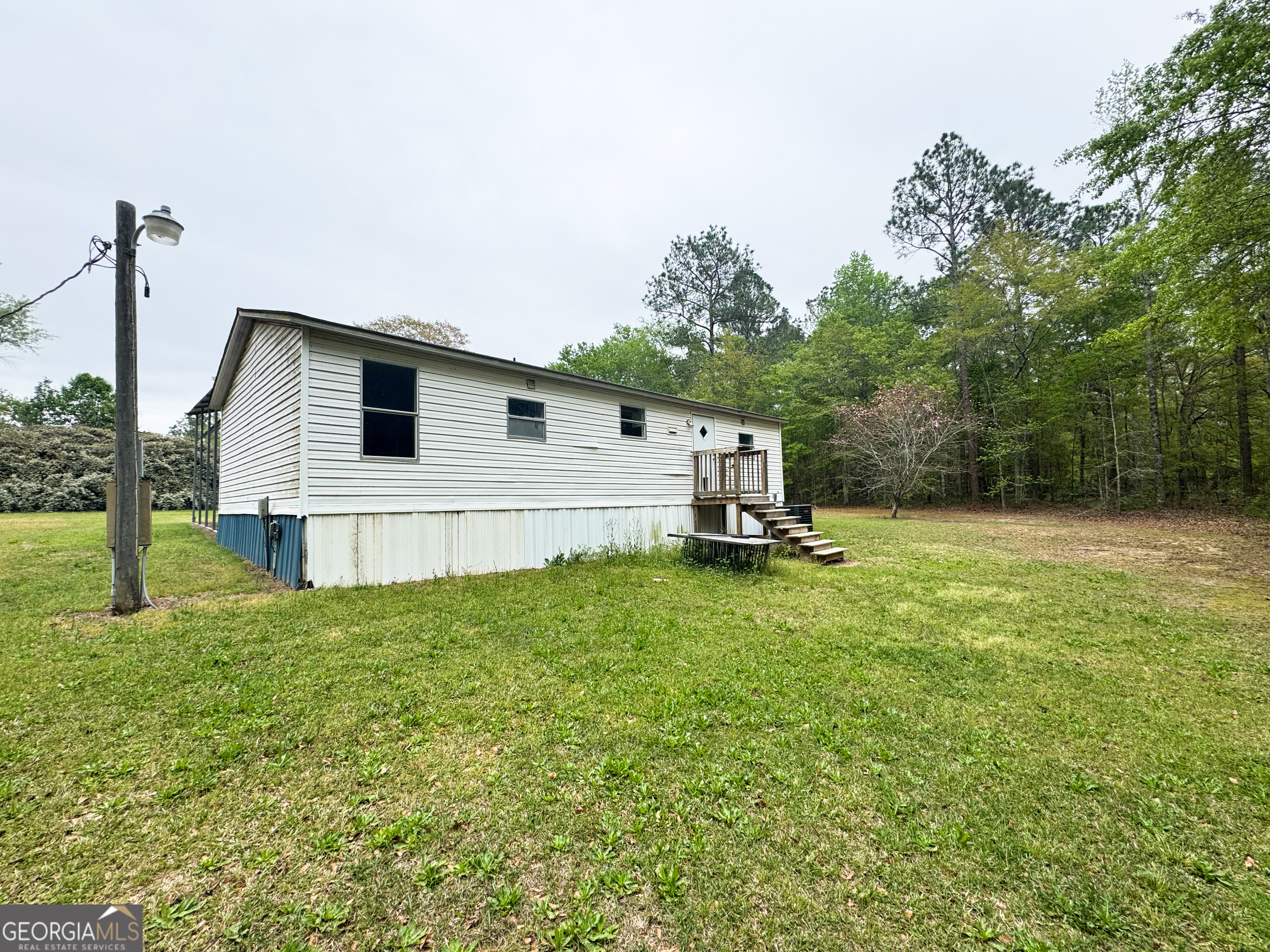 877 W Rushing Road Property Photo 7