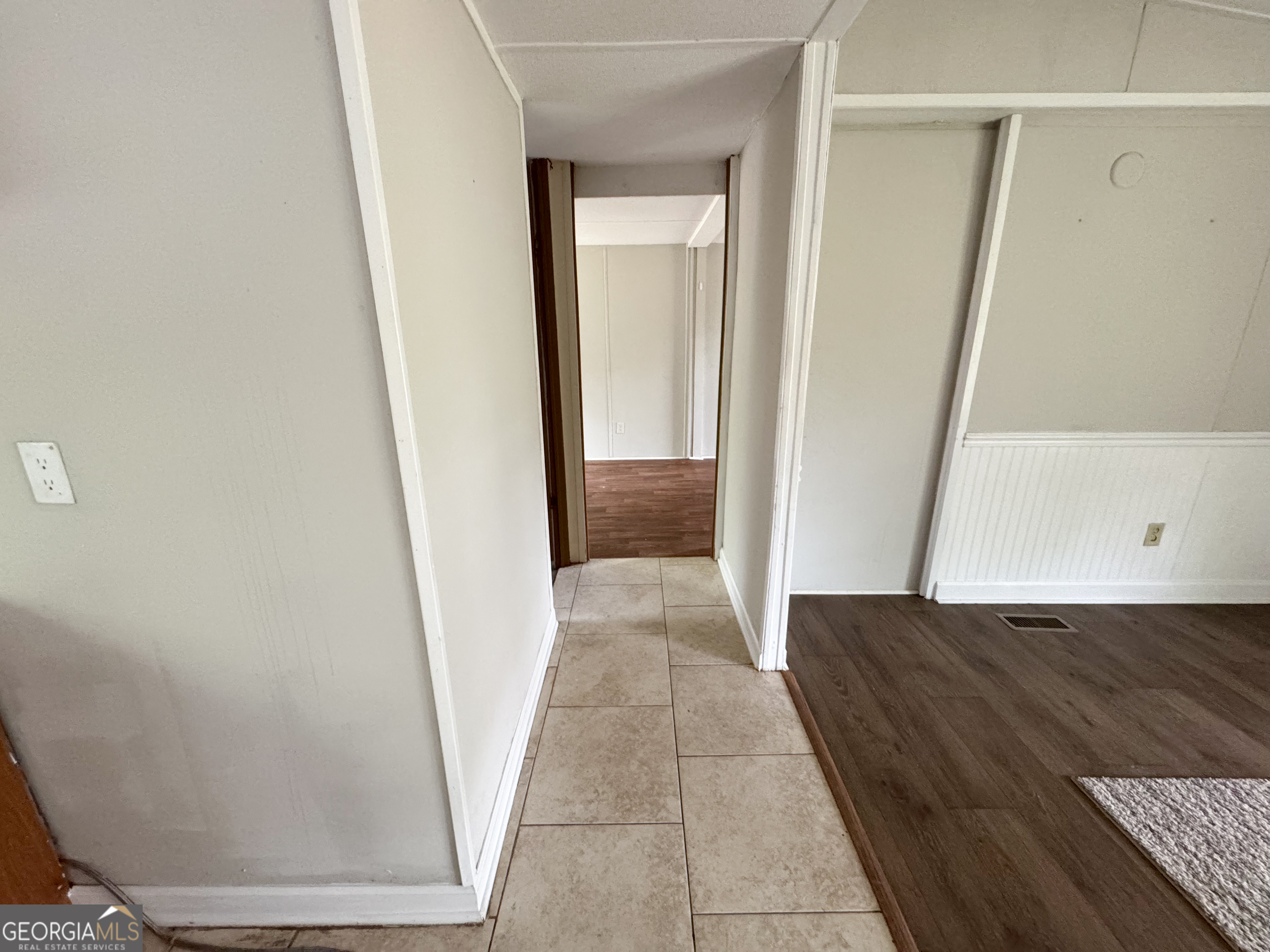 877 W Rushing Road Property Photo 17