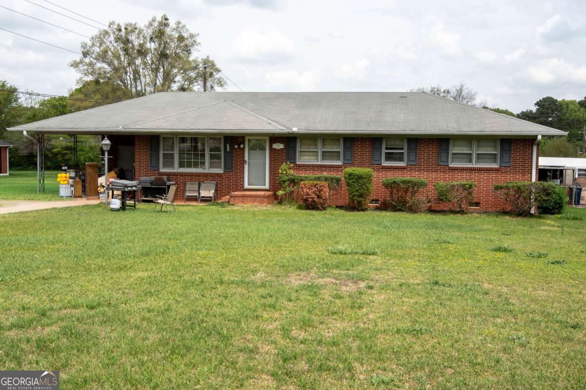 313 Mobley Street Property Photo 2
